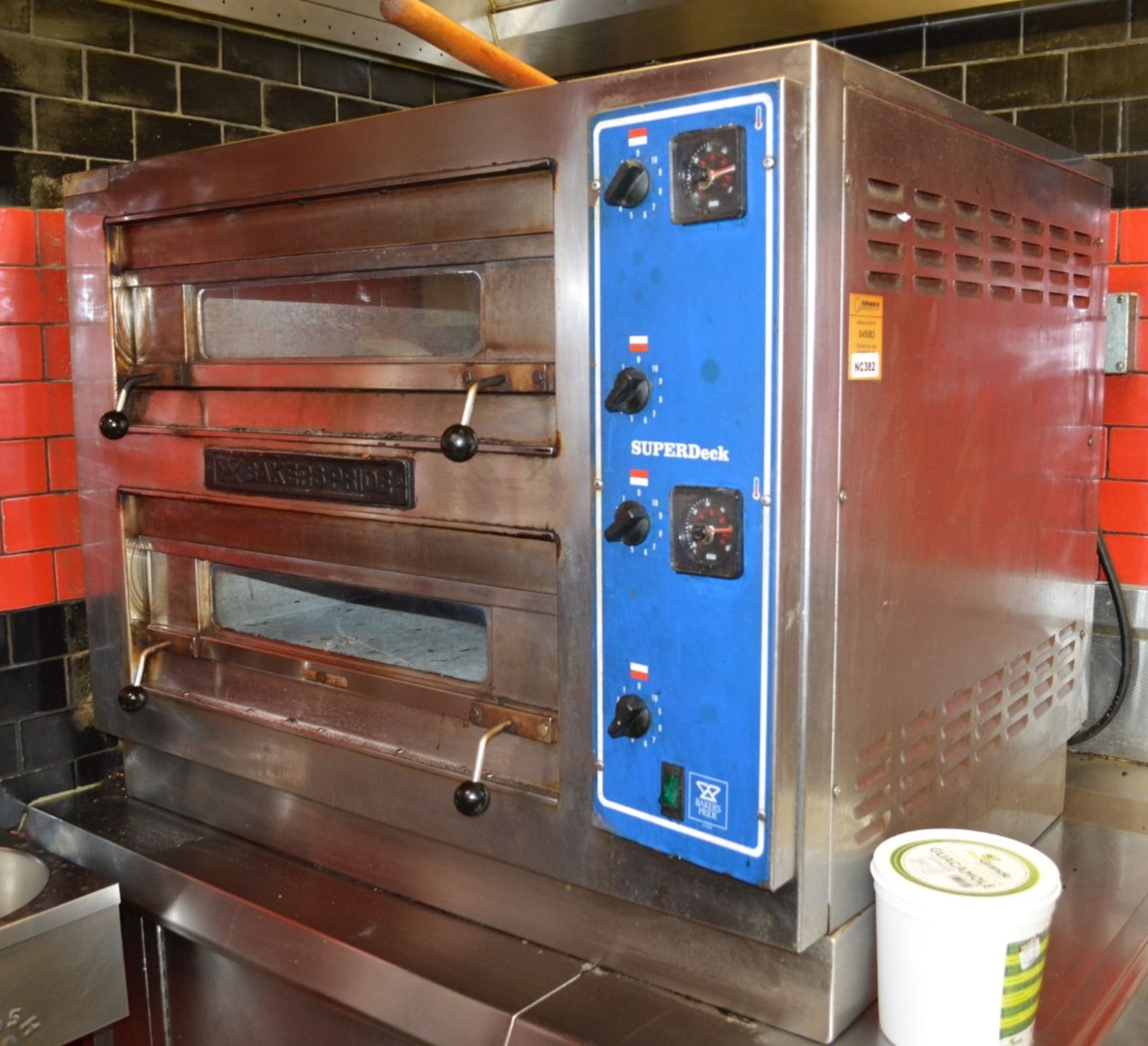 1 x Bakers Pride Electric Counter Top Deck Pizza Oven - H83 x W106 x D88 cms - Ref NC382 - CL390 - - Image 2 of 7