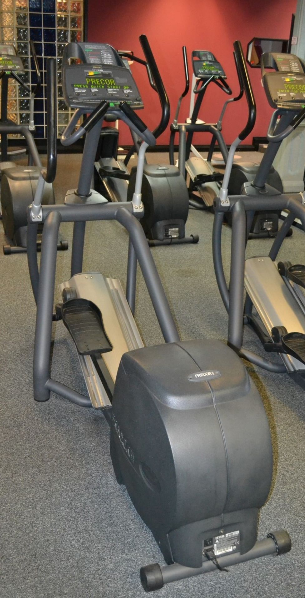 1 x Precor EFX556 Cross-Trainer Machine - Dimensions: H165 x L190 x W75cm - Ref: J2047/1FG - CL356 - - Image 3 of 3