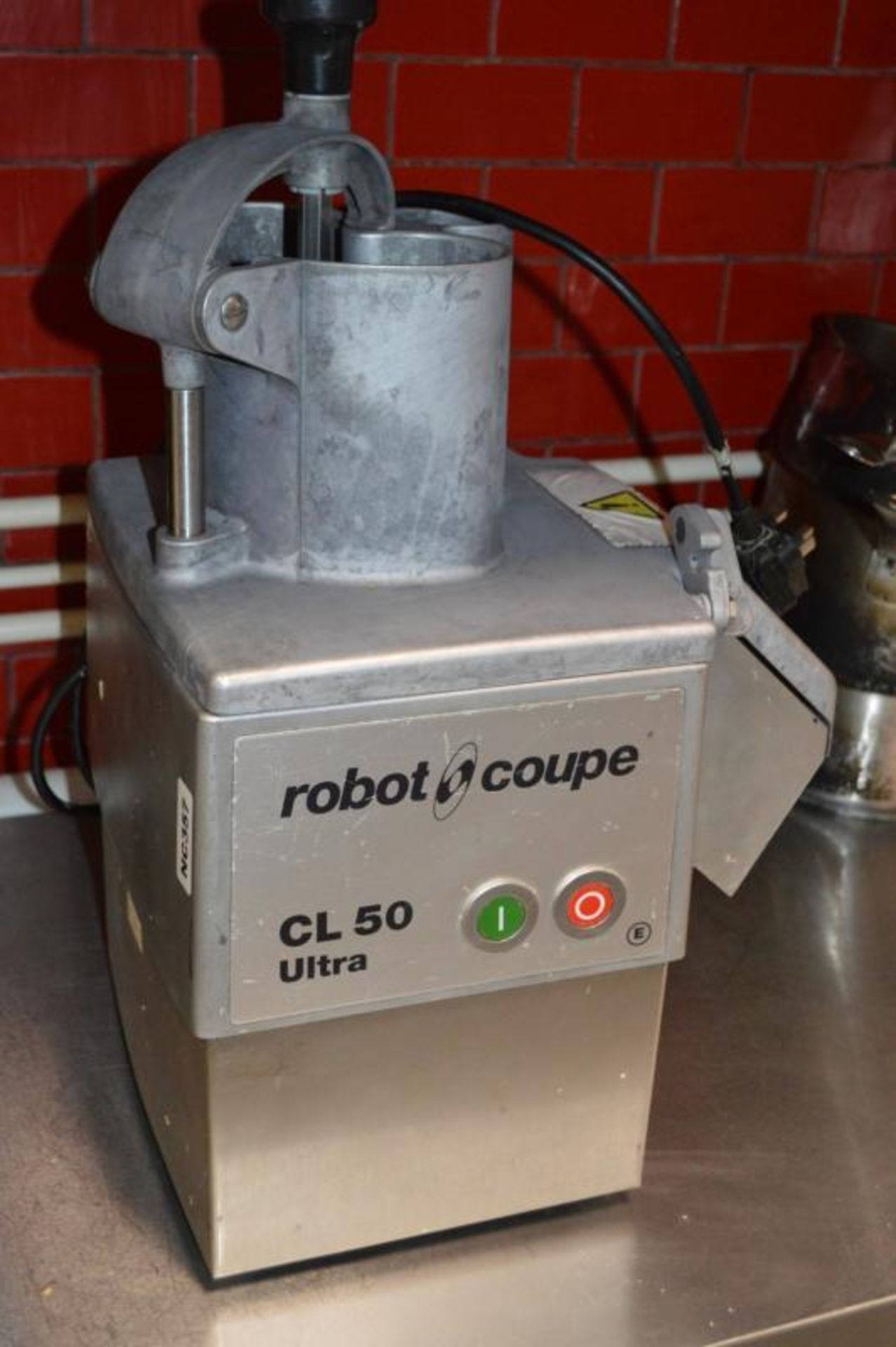 1 x Robot Coupe CL50 Ultra Food Processor - RRP £1,400 - CL390 - Location: Sheffield S9This lot will