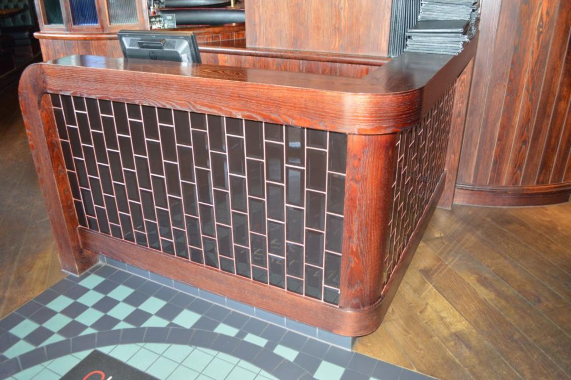 1 x Front of House Reception Counter With Tiled Front - H108 x W170 x D170 cms - CL390 - Location: