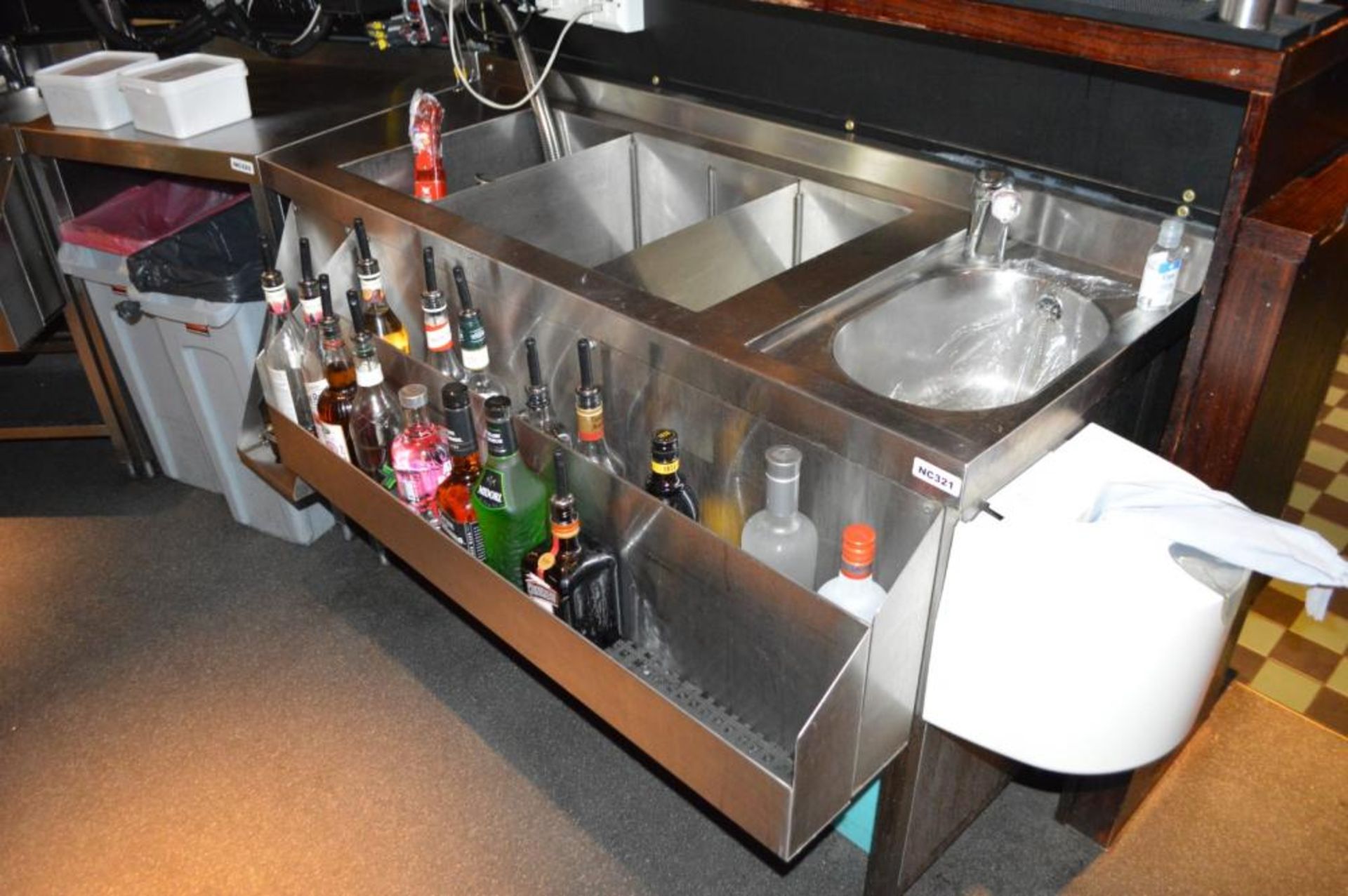 2 x Stainless Steel Back Bar Units With Prep Areas, Ice Wells, Sink Basins, Mixer Taps, Blender - Image 4 of 7