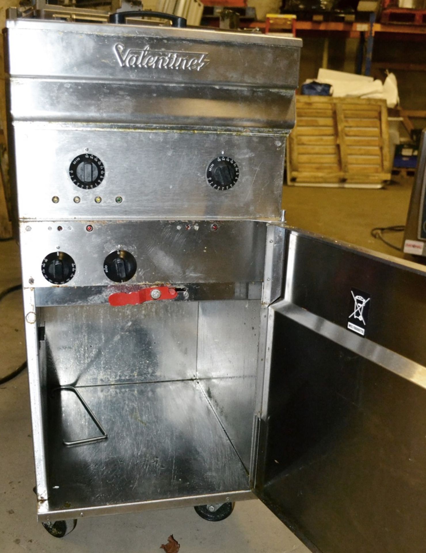 1 x Valentine Freestanding Electric Twin Basket Fryer - Approx 15 Litre Capacity - Easy Clean Stainl - Image 3 of 5
