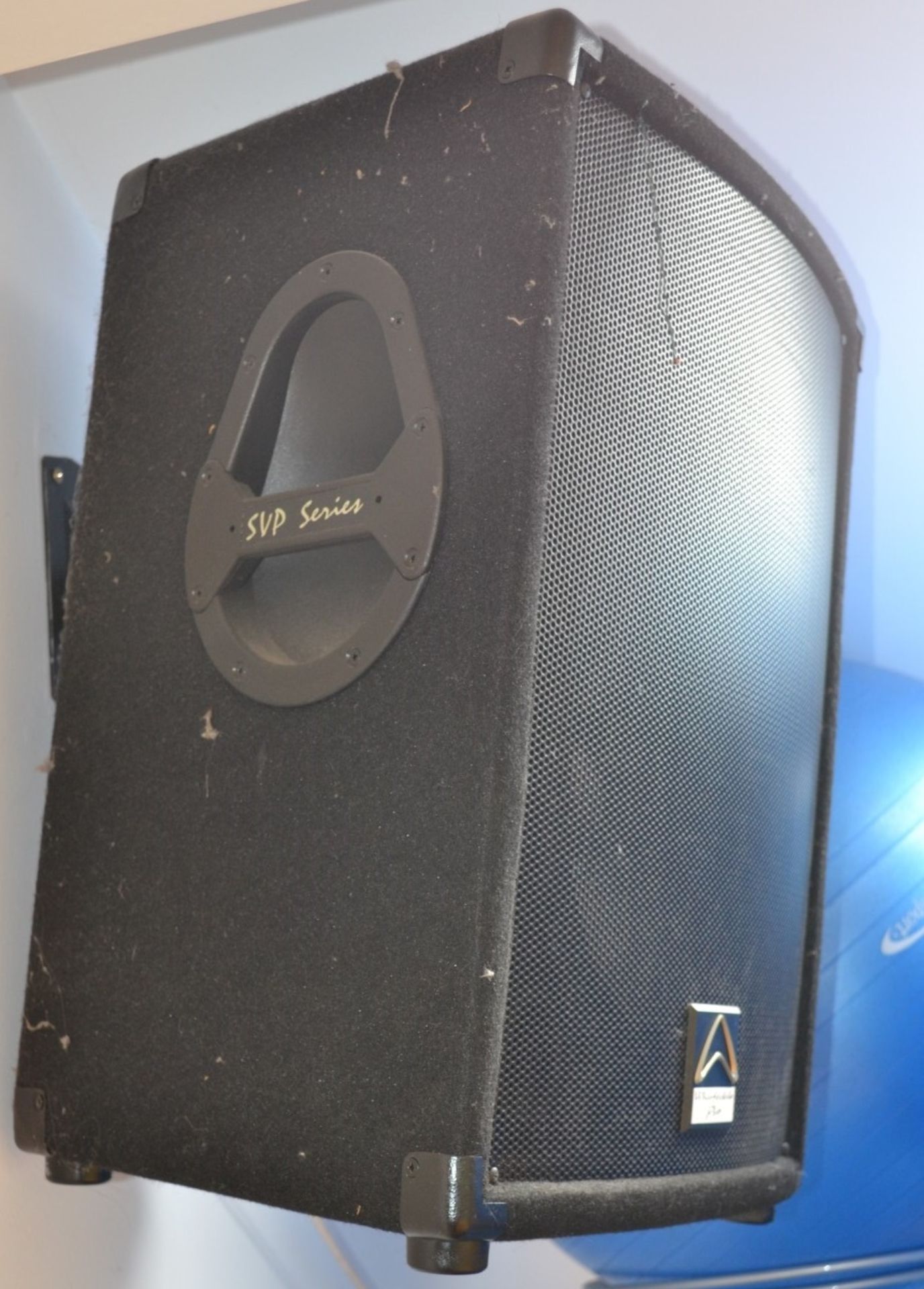 2 x Wharfedale Pro SVP PA Speakers With Wall Mounting Brackets - Image 2 of 4