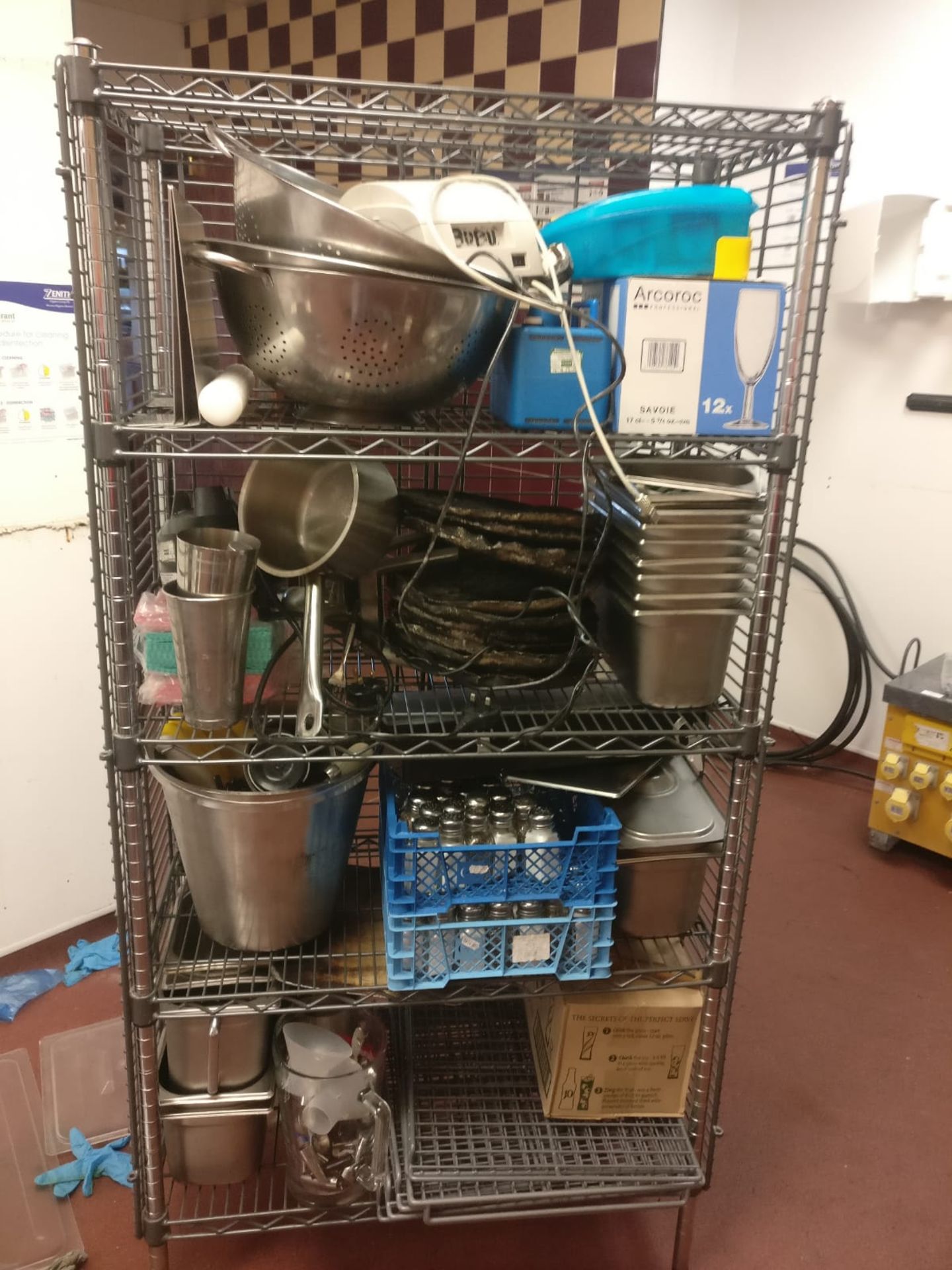 1 x Contents of Shelf Unit - Includes Various Commercial Kitchen Equipment Includes Blender, Receipt - Bild 23 aus 23