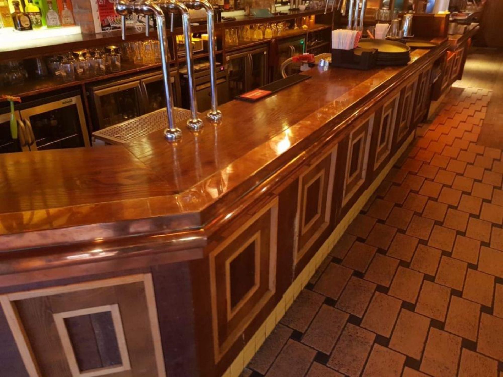 1 x Pub / Restaurant Bar From Mexican Themed Restaurant - Includes Both Front Counter, Back Unit And - Bild 2 aus 11