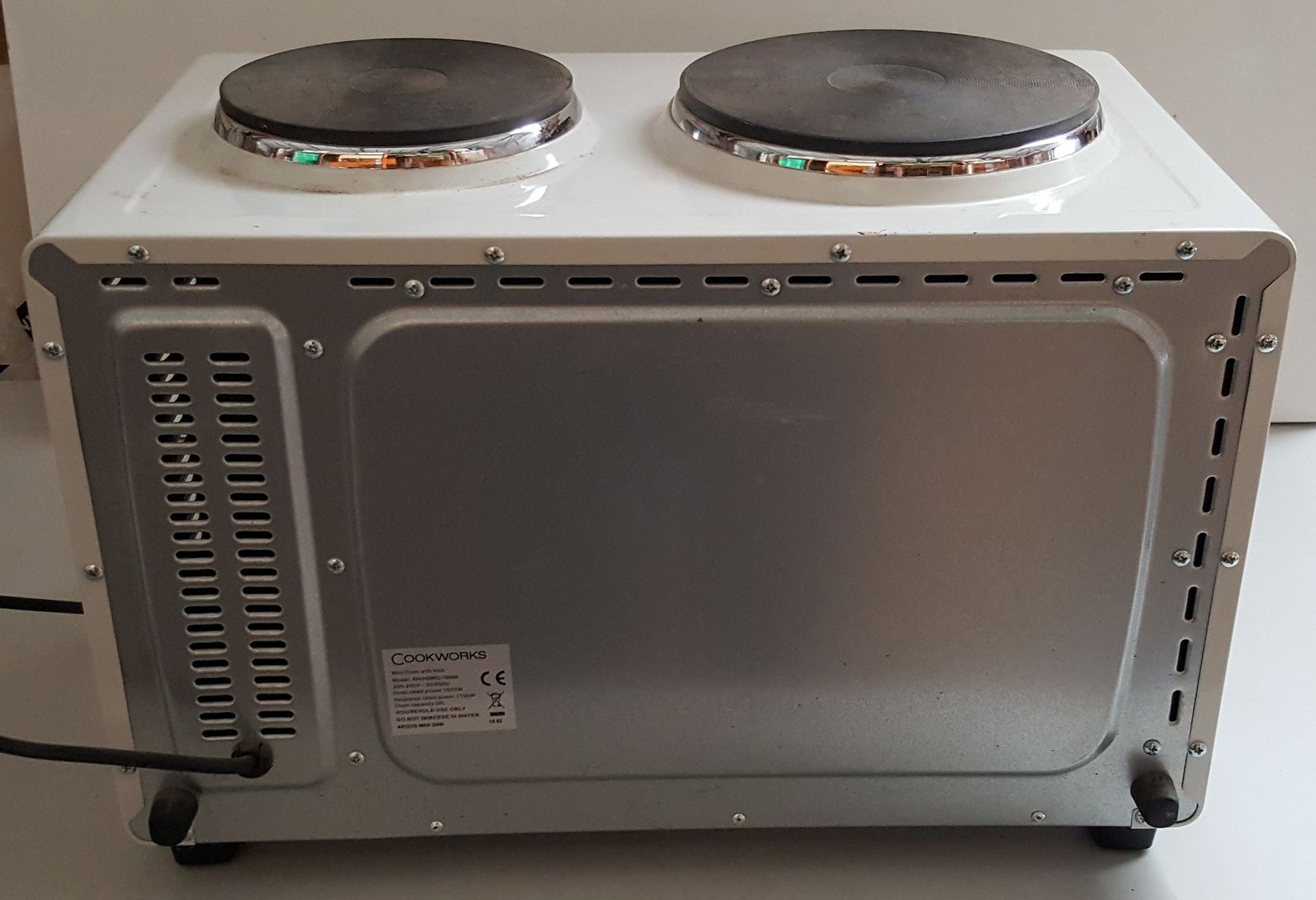 1 x Cookworks Mini Oven Dual Hobs 1750W KH-H28RC-10Skh - Ref RC141  - CL011 - Location: Altrincham - Image 4 of 4