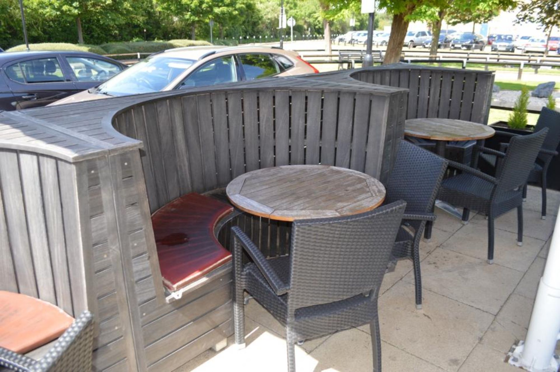 2 x Wooden Outdoor Seating Booths - Each Measure H111 x W203 x D106 cms - CL390 - Location: - Image 6 of 8
