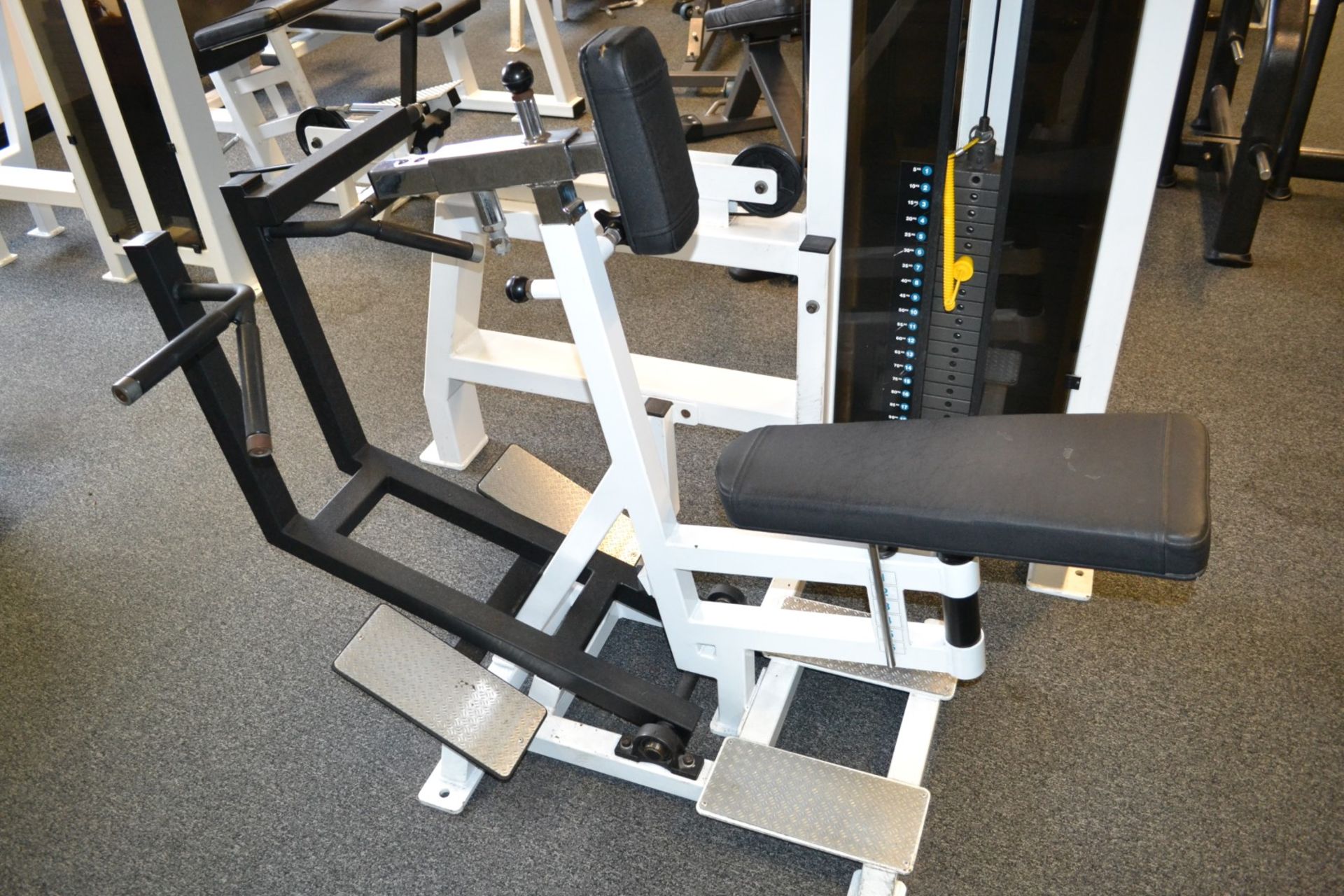 1 x Force Seated Row Pin Loaded Gym Machine With 100kg Weights - Ref: J2080/GFG - Image 3 of 4