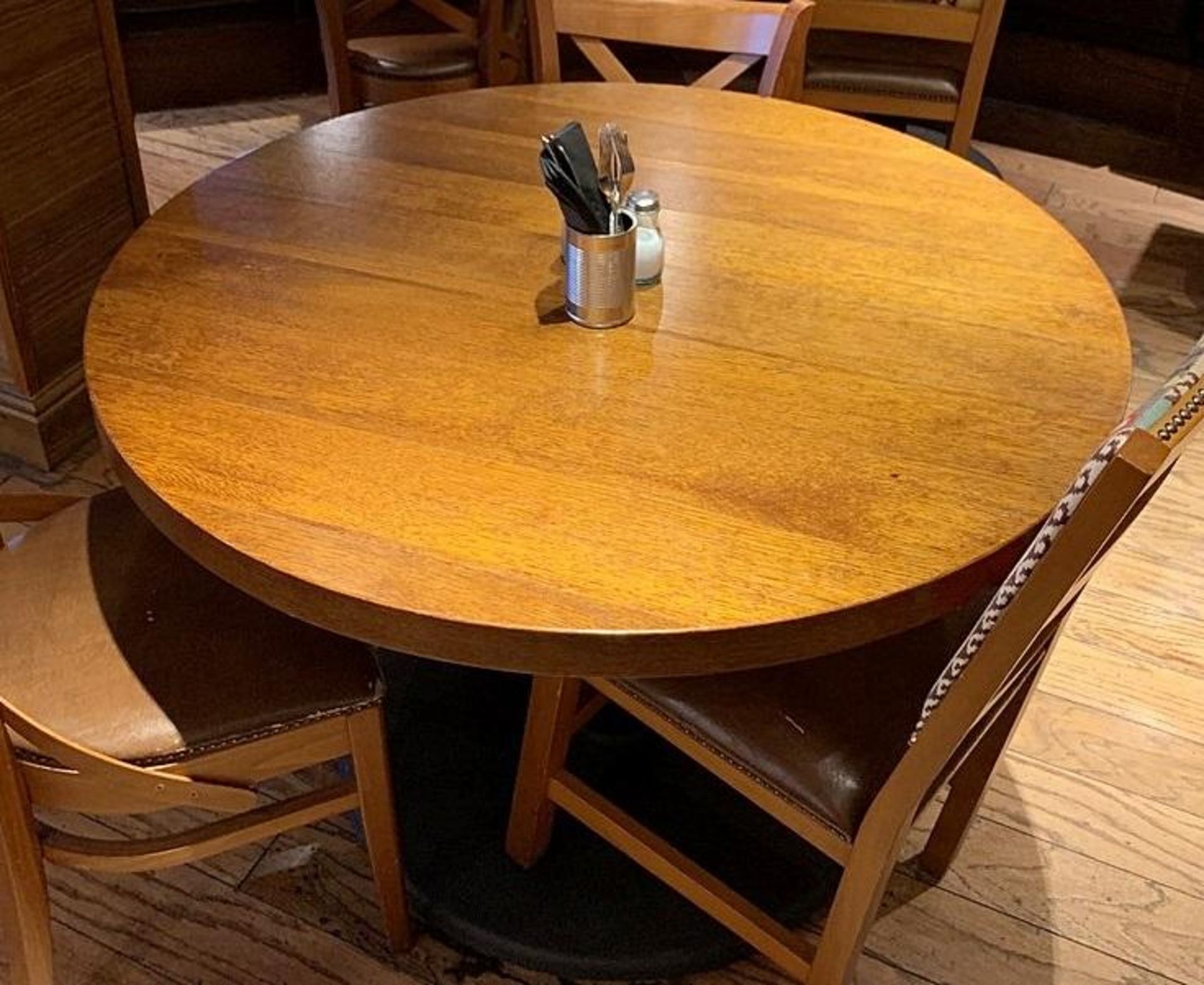 1 x Large Circular Wood And Metal Dining Table - Dimensions: W110cm H77cm - CL339 - From a Popular M