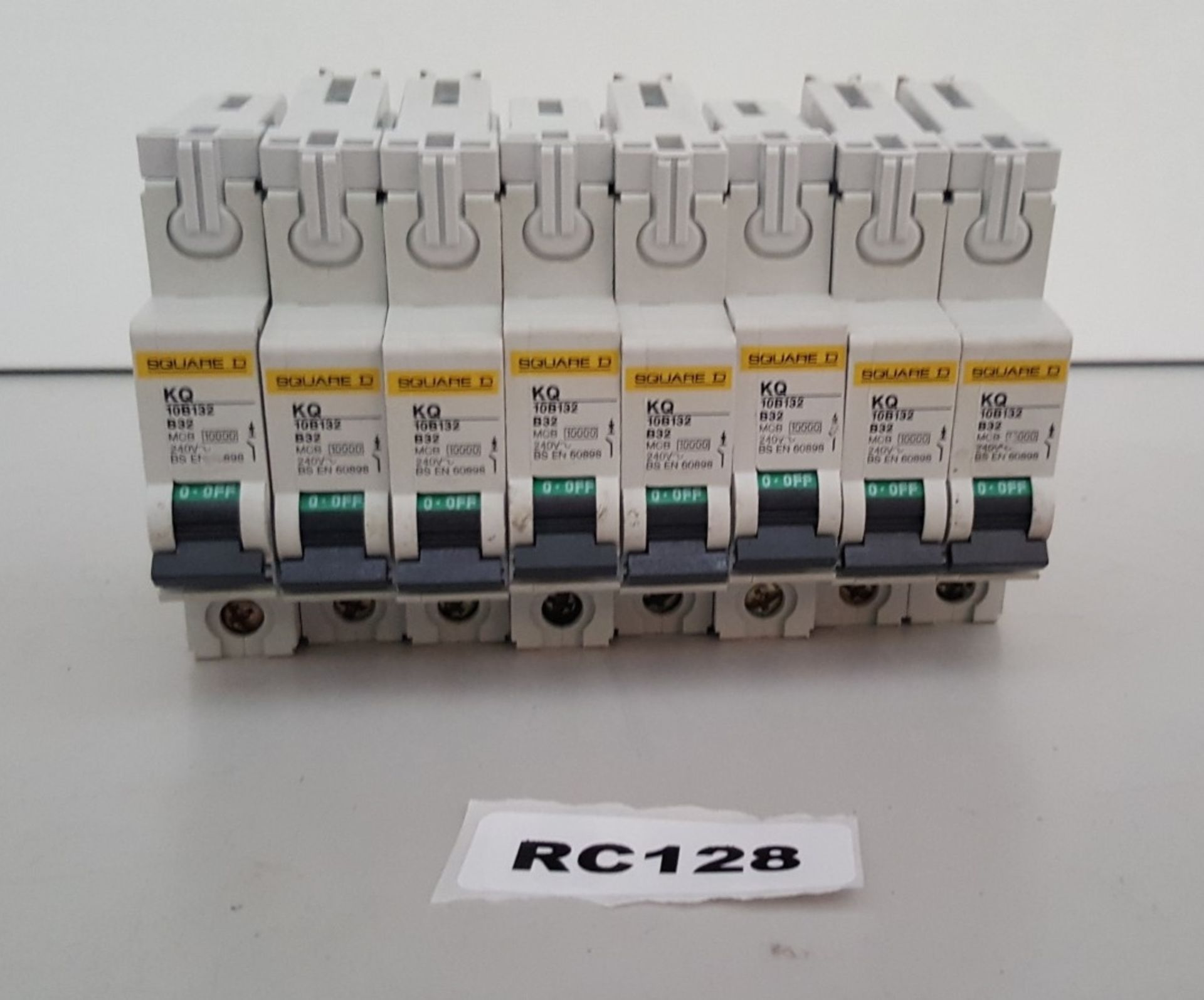 8 x Square D KQ MCB 32 Amp Type B Single Pole 32A Circuit Breaker B32 KQ10B132 - Ref RC128 - CL011 -