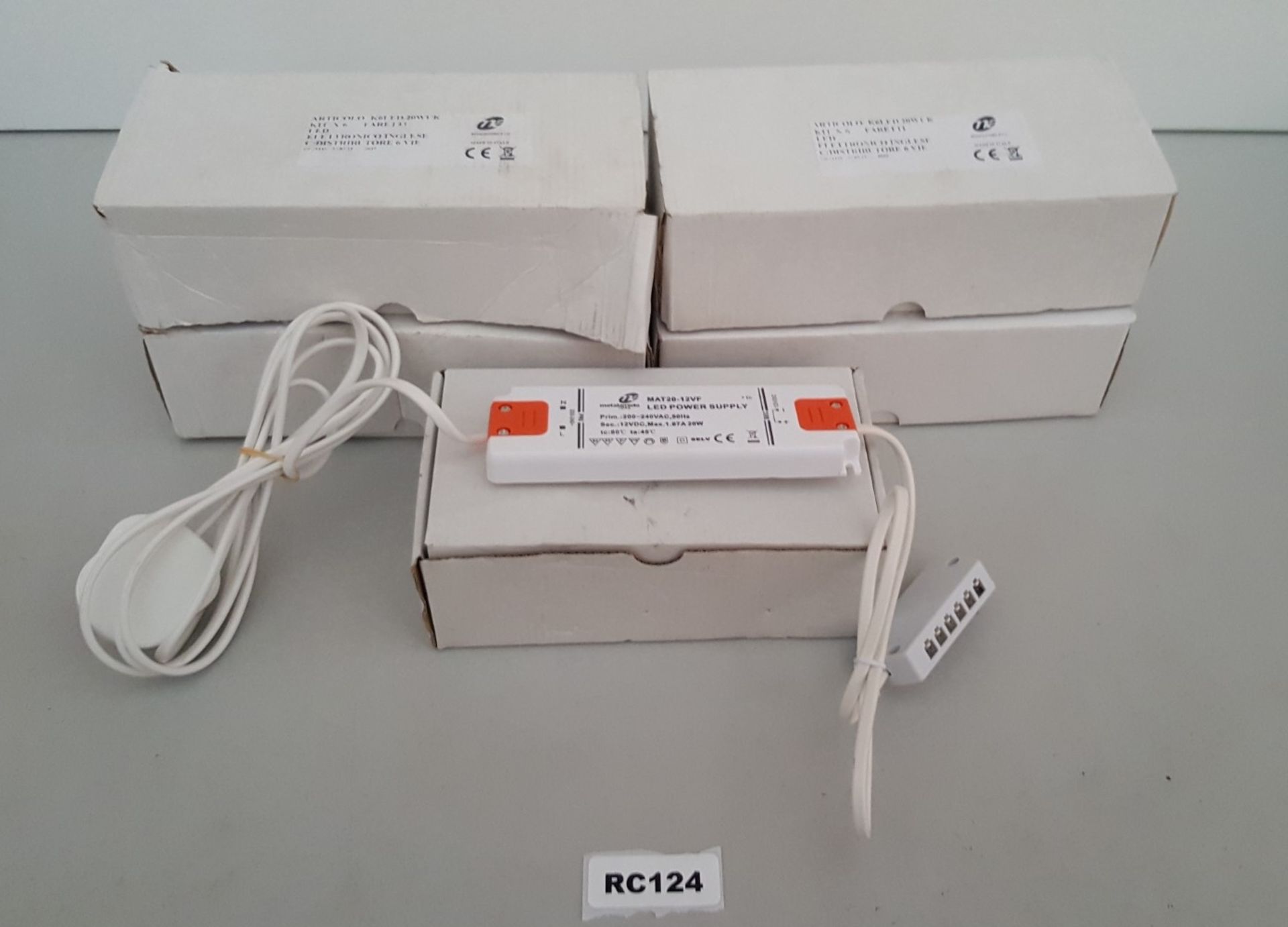 6 x LED DRIVER POWER SUPPLY 240V - 12V DC WITH 6 PORT AMP BLOCK - Ref RC124 - CL011 - Location: Altr