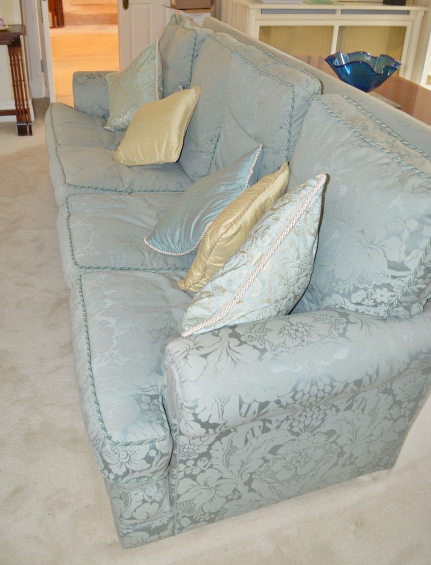 Large Richly Upholstered Light Blue Sofa - CL368 - Bowdon WA14 - NO VAT - Image 4 of 6