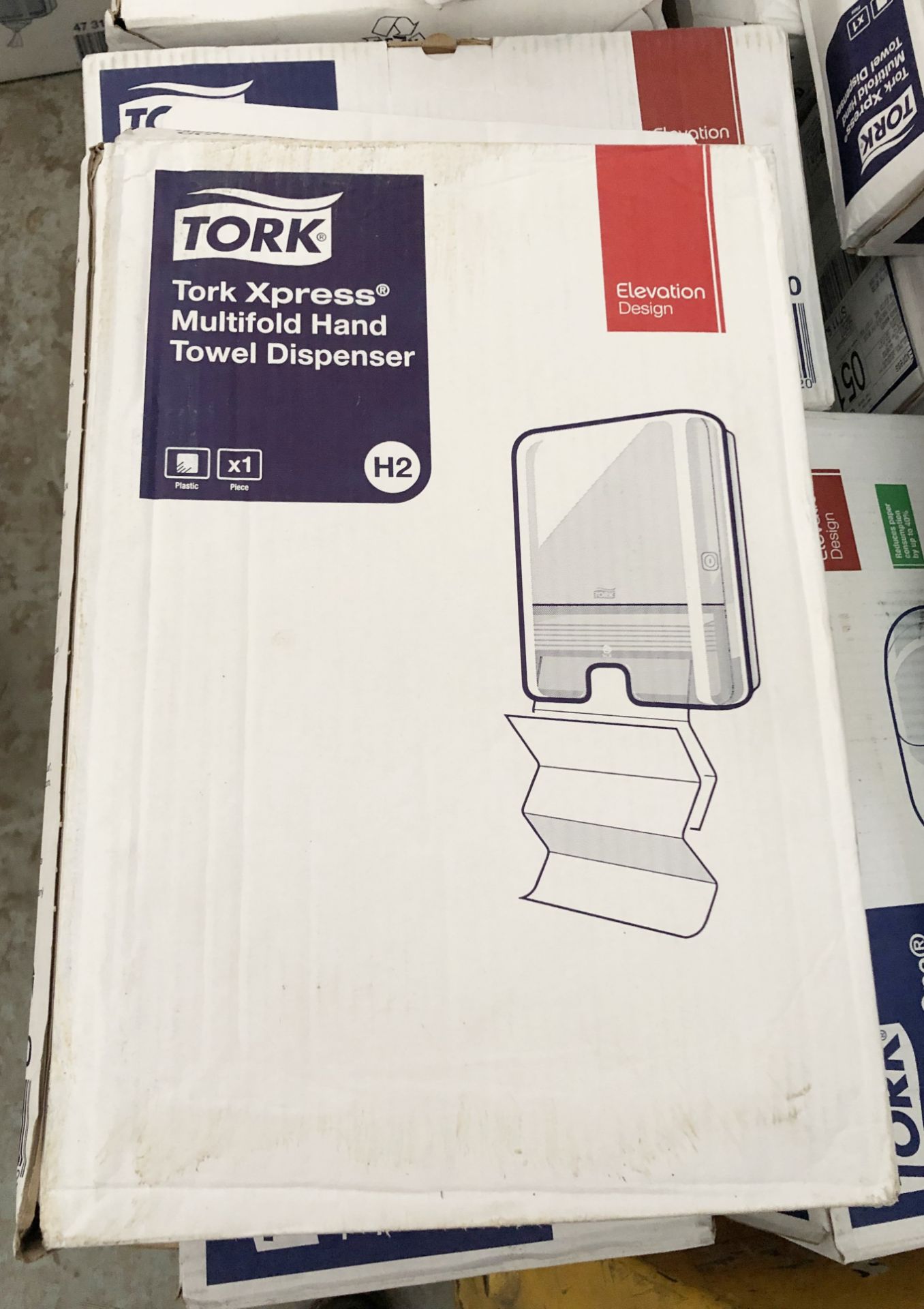 4 x TORK Multifold Hand Towel Dispenser - Ref: 55 20 00 - CL329 - Total RRP £213.32 - Image 3 of 3