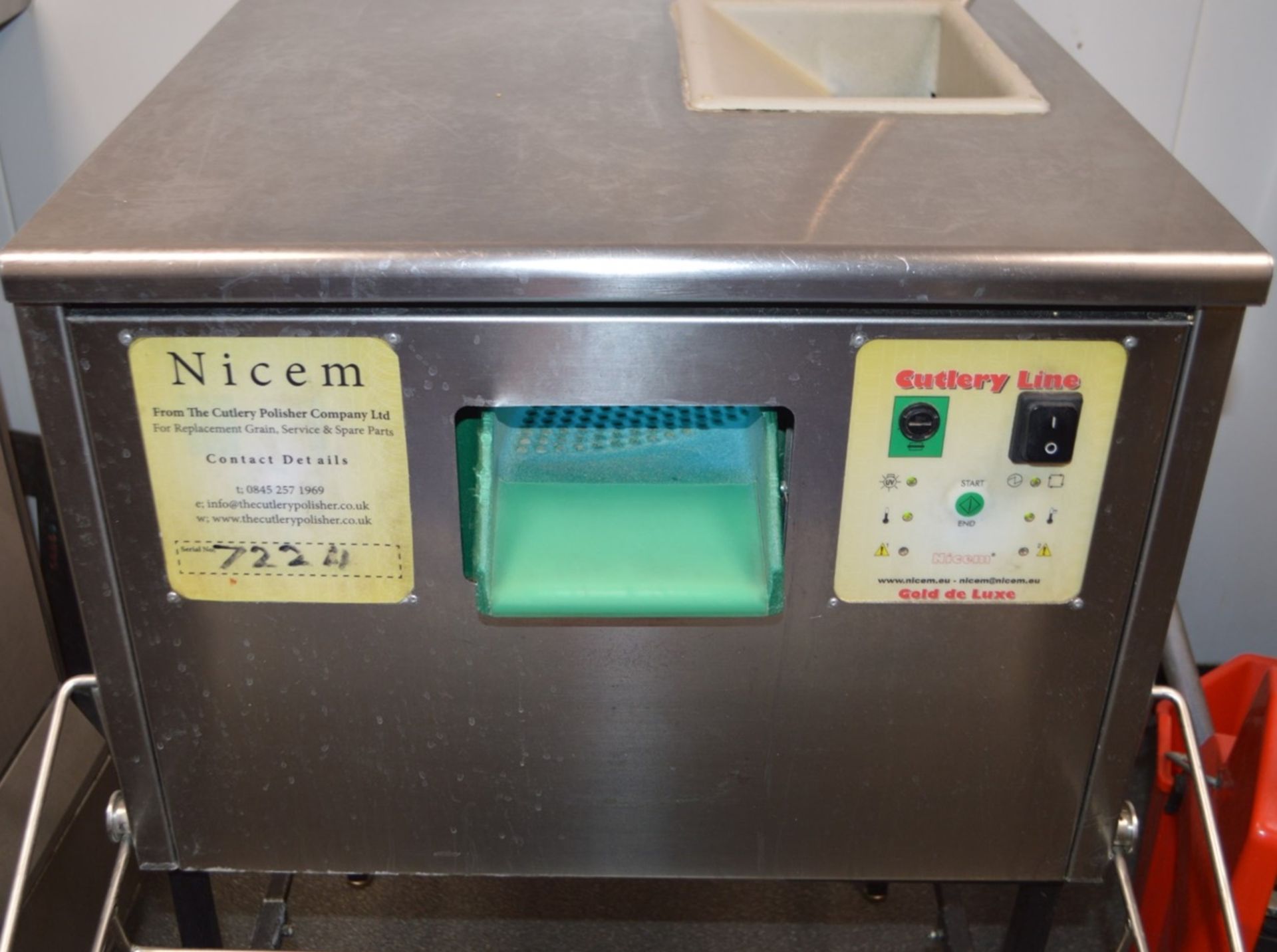 1 x Nicem ASC15 Cutlery Polisher With Stand - Model ASK15 AP 235 - Stainless Steel Exterior - Ref - Image 5 of 6