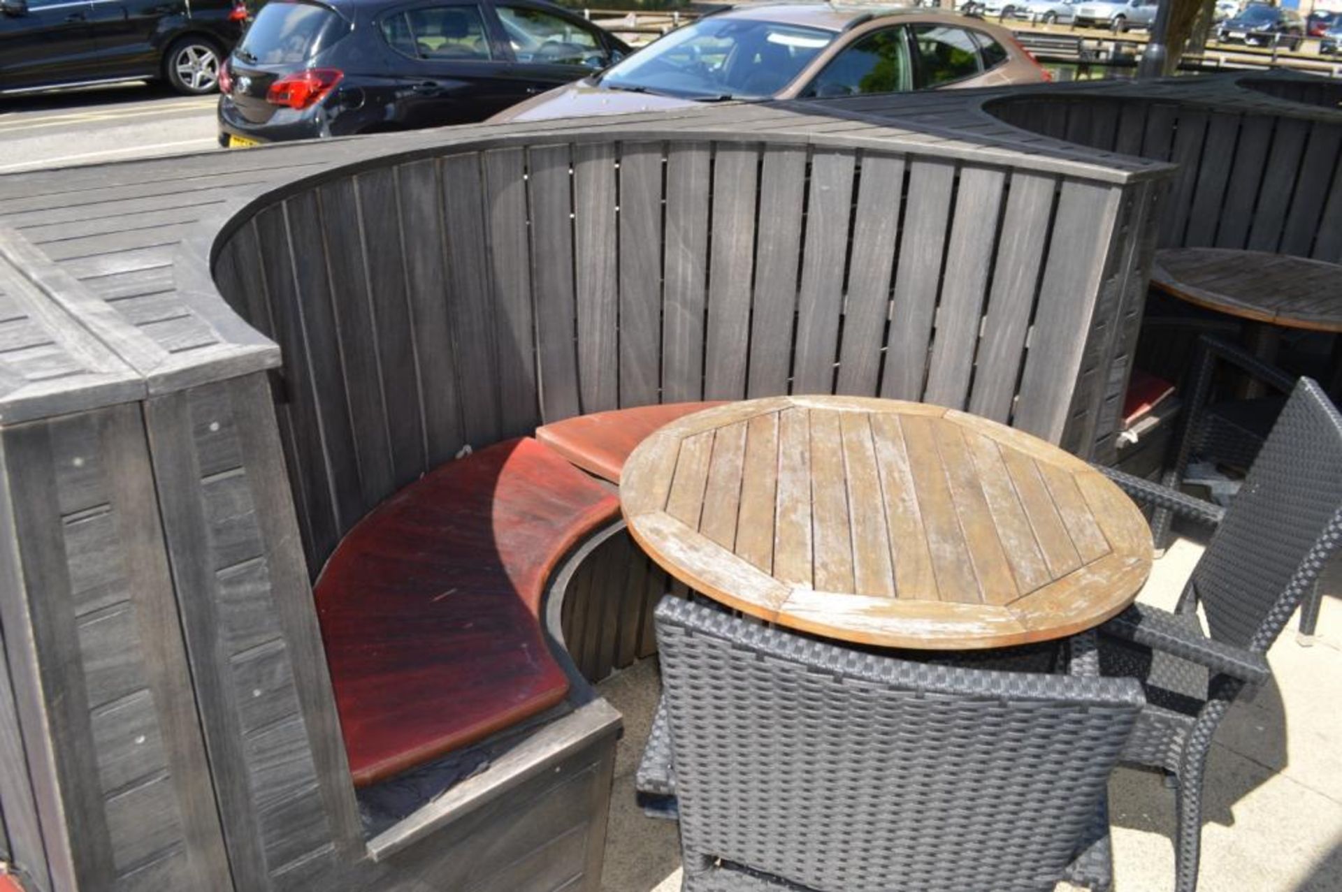 2 x Wooden Outdoor Seating Booths - Each Measure H111 x W203 x D106 cms - CL390 - Location: - Image 4 of 9