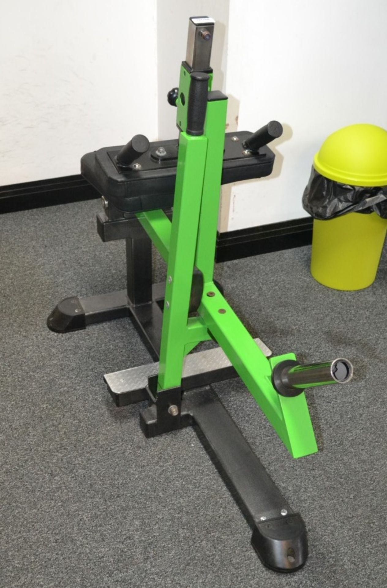 1 x Plate Loaded Leg Excercise Machine - Dimensions: H130 x W50 x L130cm - Ref: J2098/GFG - - Image 3 of 3