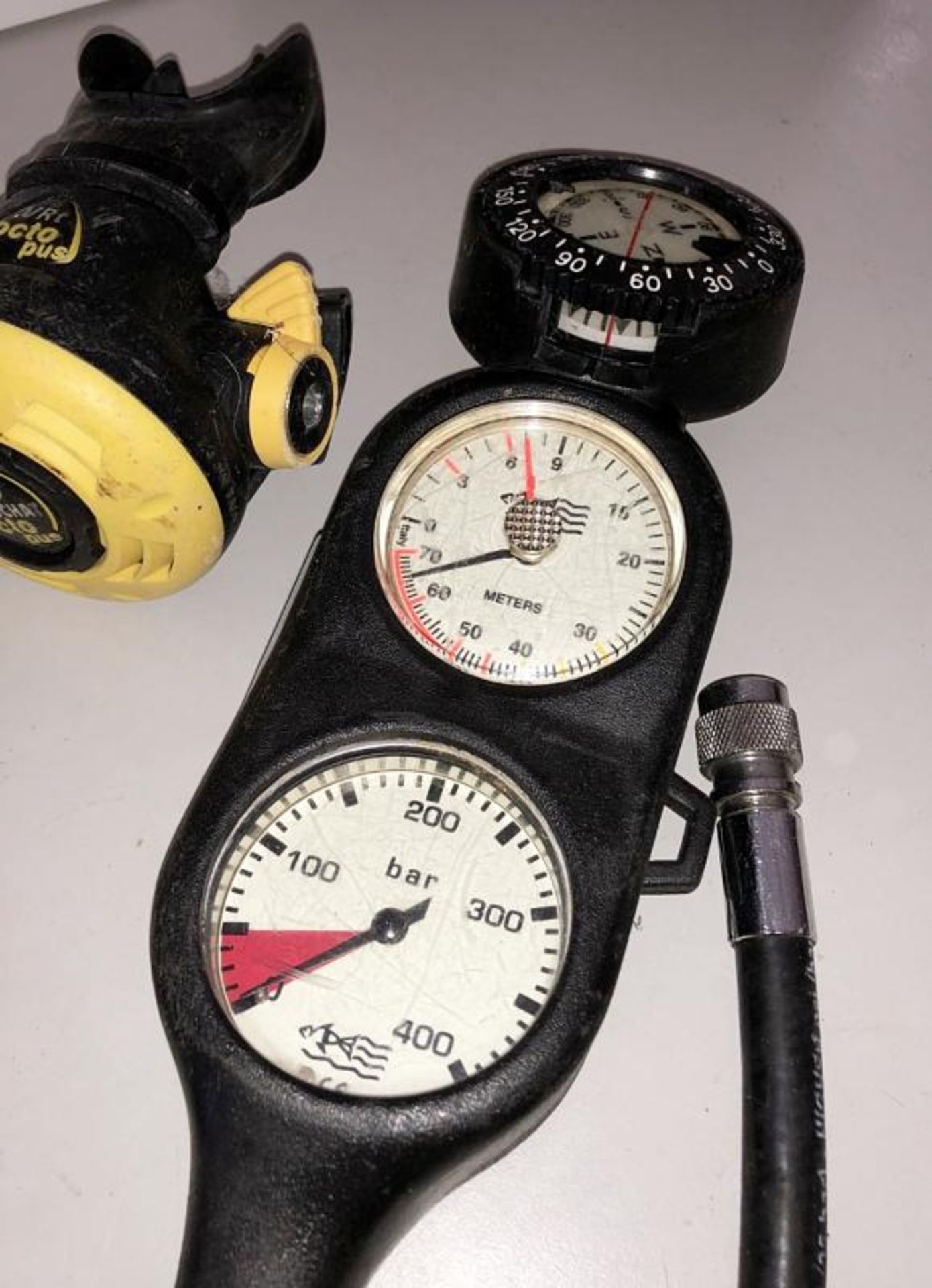 1 x Scuba Regulator Set - Ref: NS320 - CL349 - Altrincham WA14 - Used In Good Condition - Image 4 of 5