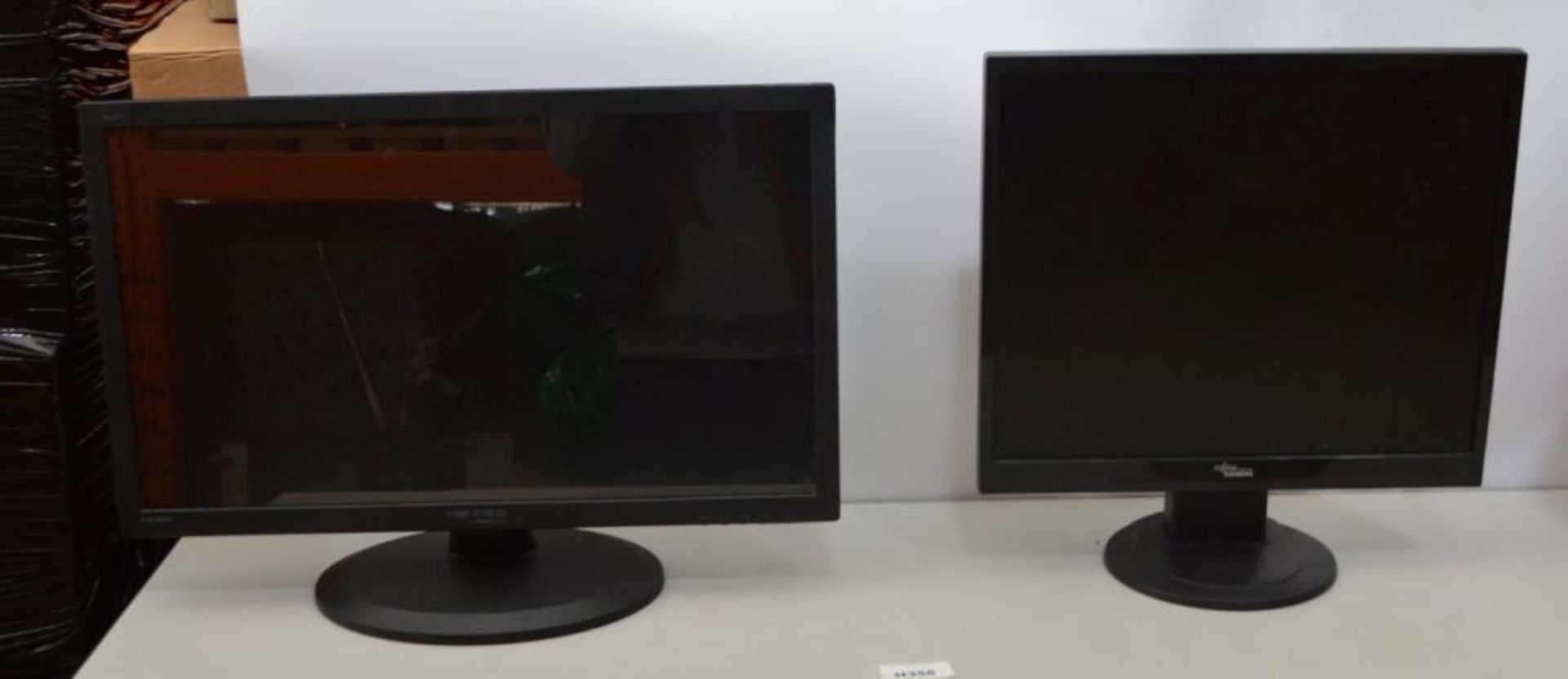 4 x Various Computer PC Monitors - Not Working / Unknown Faults - Ref H356 - CL394 - Location: Altri - Image 4 of 4