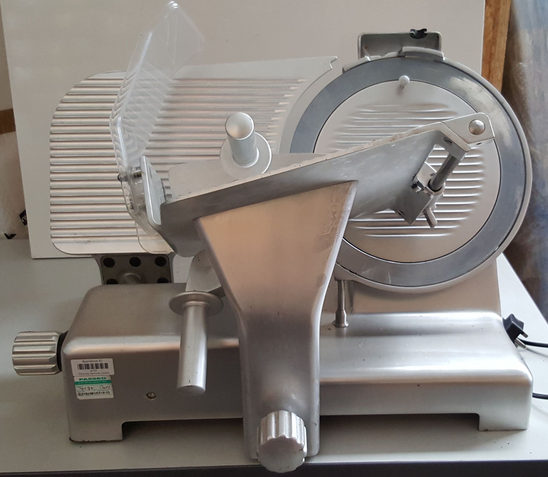 1 x Sure Commercial 35cm Meat Slicer - Model SSG350MTN - Ref RC134 - CL232 - Location: Altrincham