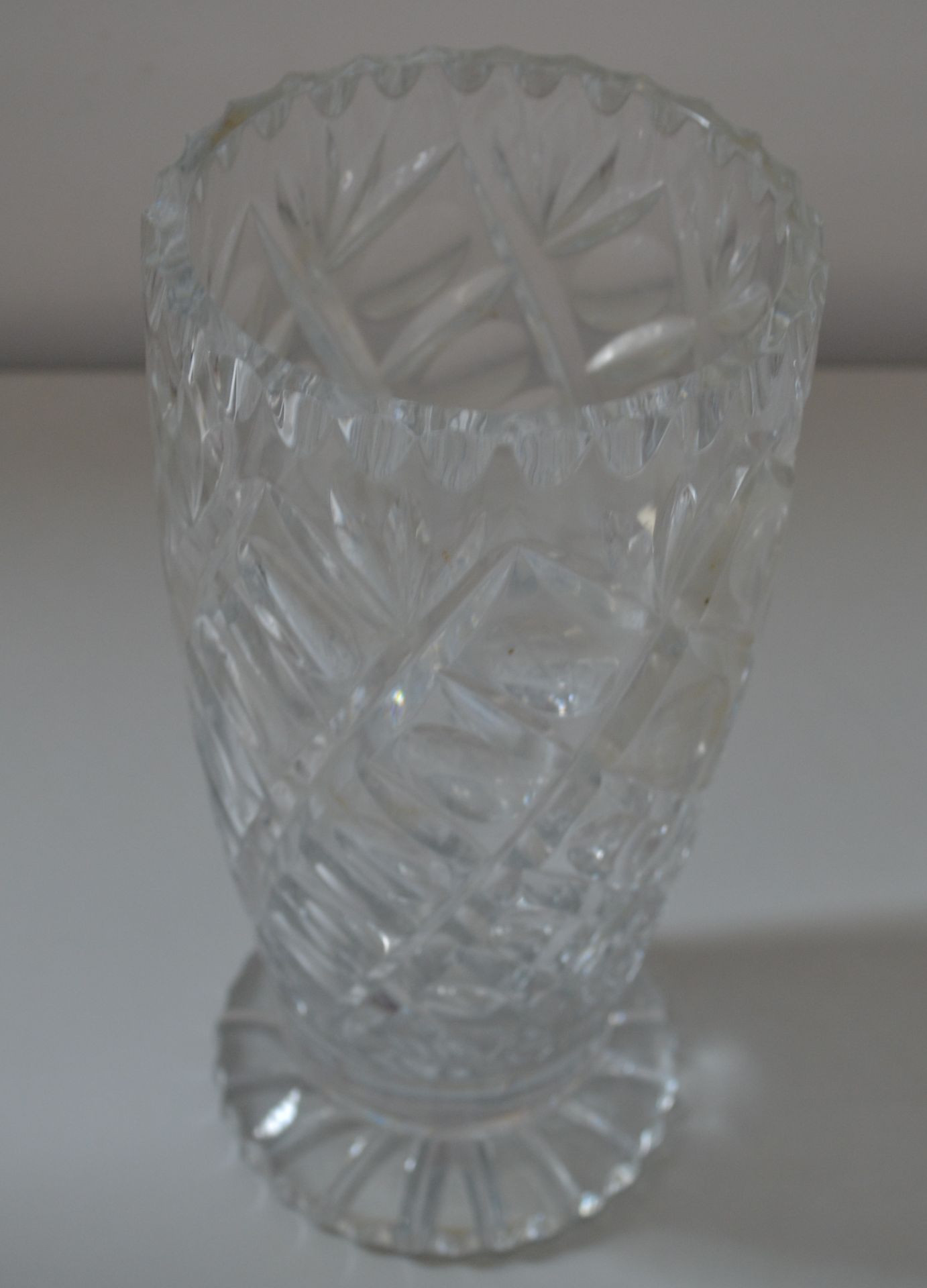 2 x Vintage Glass Vases - Dimensions:H25/H18cm - Ref J2186 - CL314 - Image 3 of 3