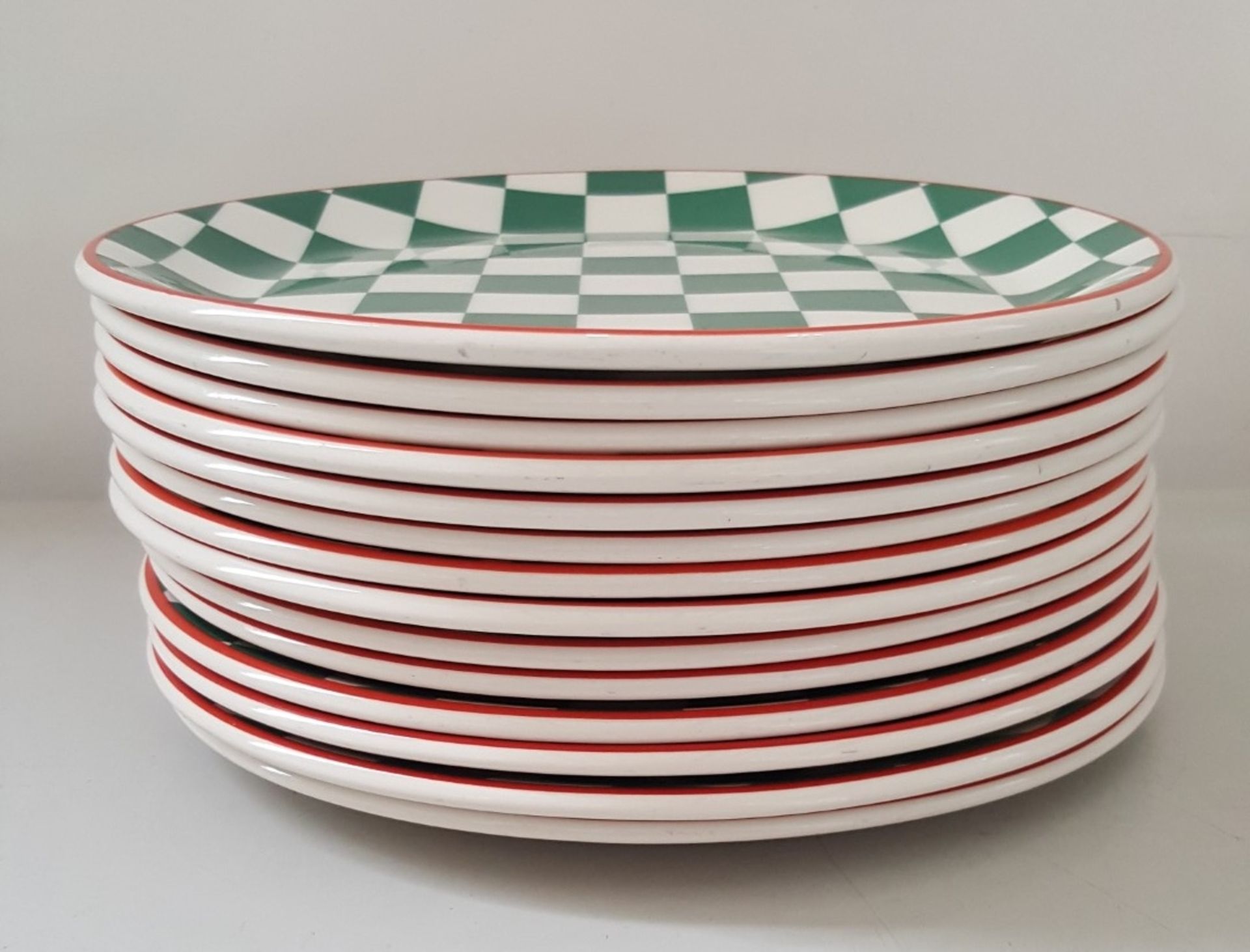 14 x Steelite Plates Checkered Green&White With Red Outline 25CM - Ref CQ278