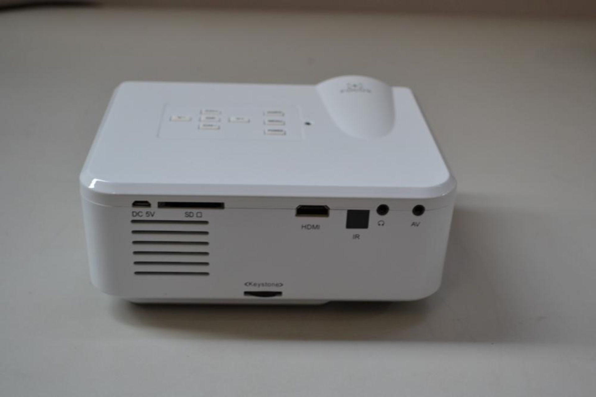 1 x ELEPHAS EB-Q1 Mini Projector - Ref HK183 - CL394 - Location: Altrincham WA14 - HKPal2 As - Image 5 of 5