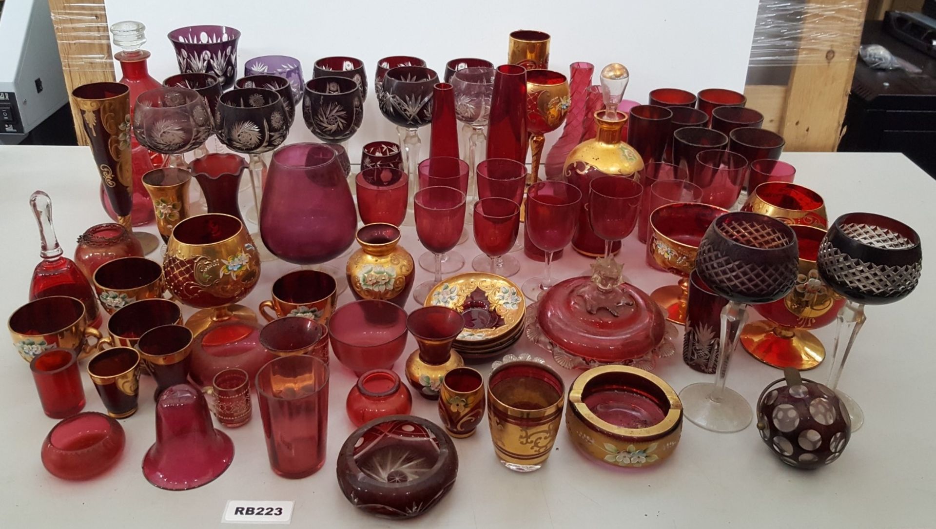 1 x Joblot Of 60+ Pieces Of Vintage Glasswear - Ref RB223 I - Image 7 of 7