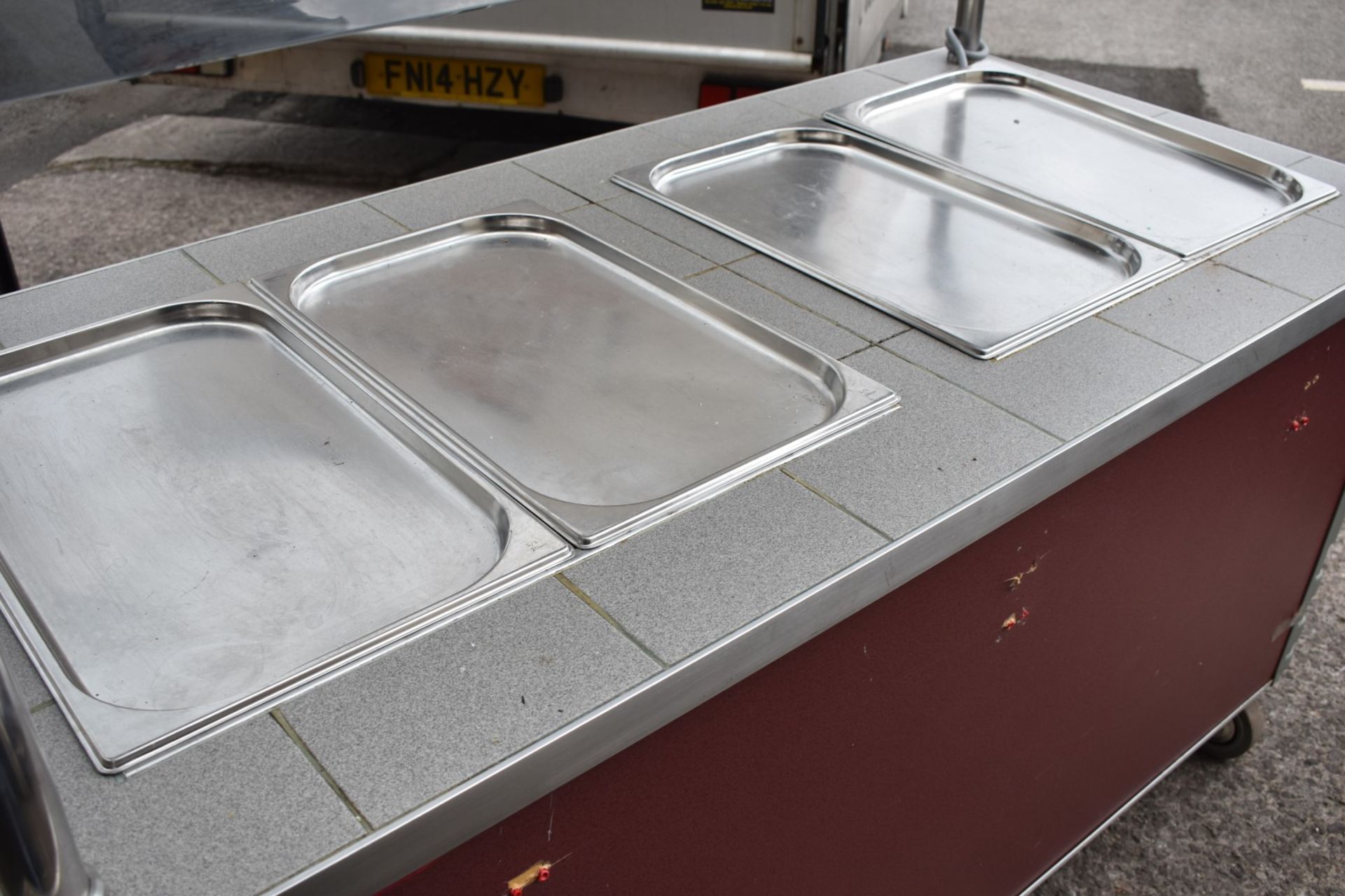 1 x Commercial Catering Server With Hot Plates, Warming Cupboards and Gantry Heater - Stainless - Image 3 of 4