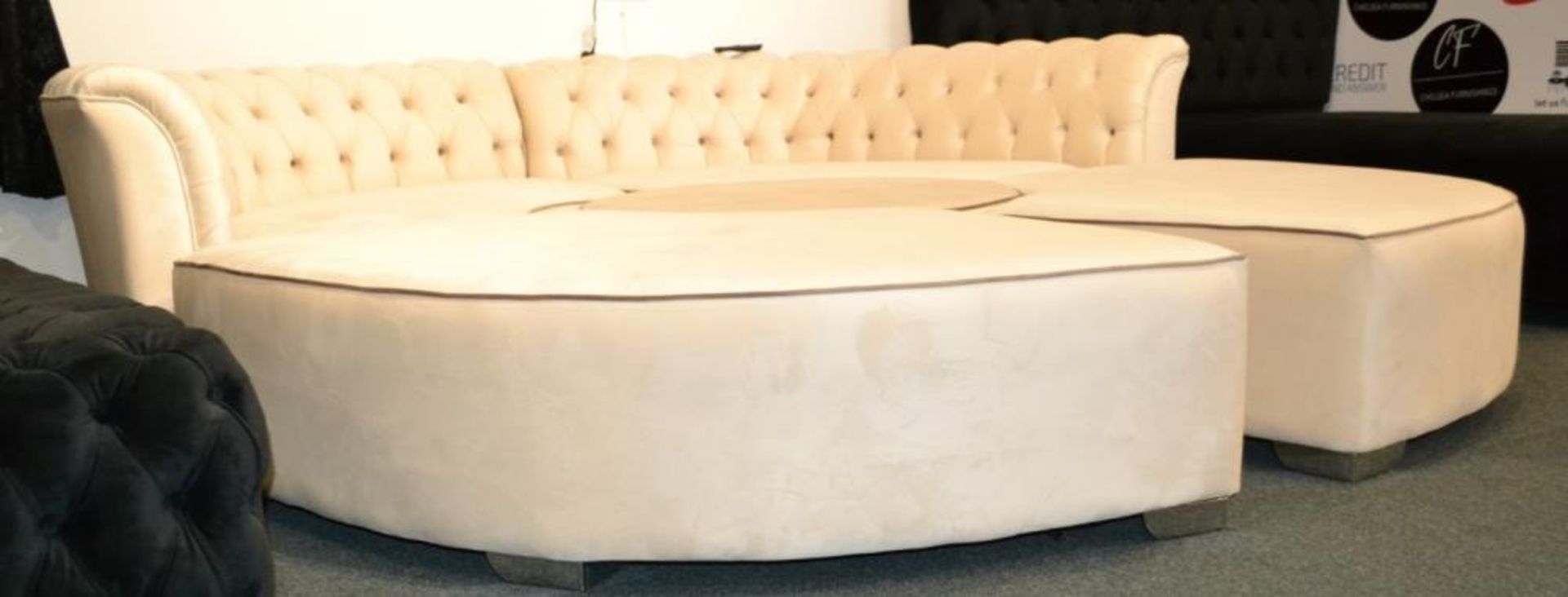 1 x Luxurious Bespoke Cream Velour 5 Piece Sofa Set. A truly beautiful bespoke piece that will give - Image 8 of 8