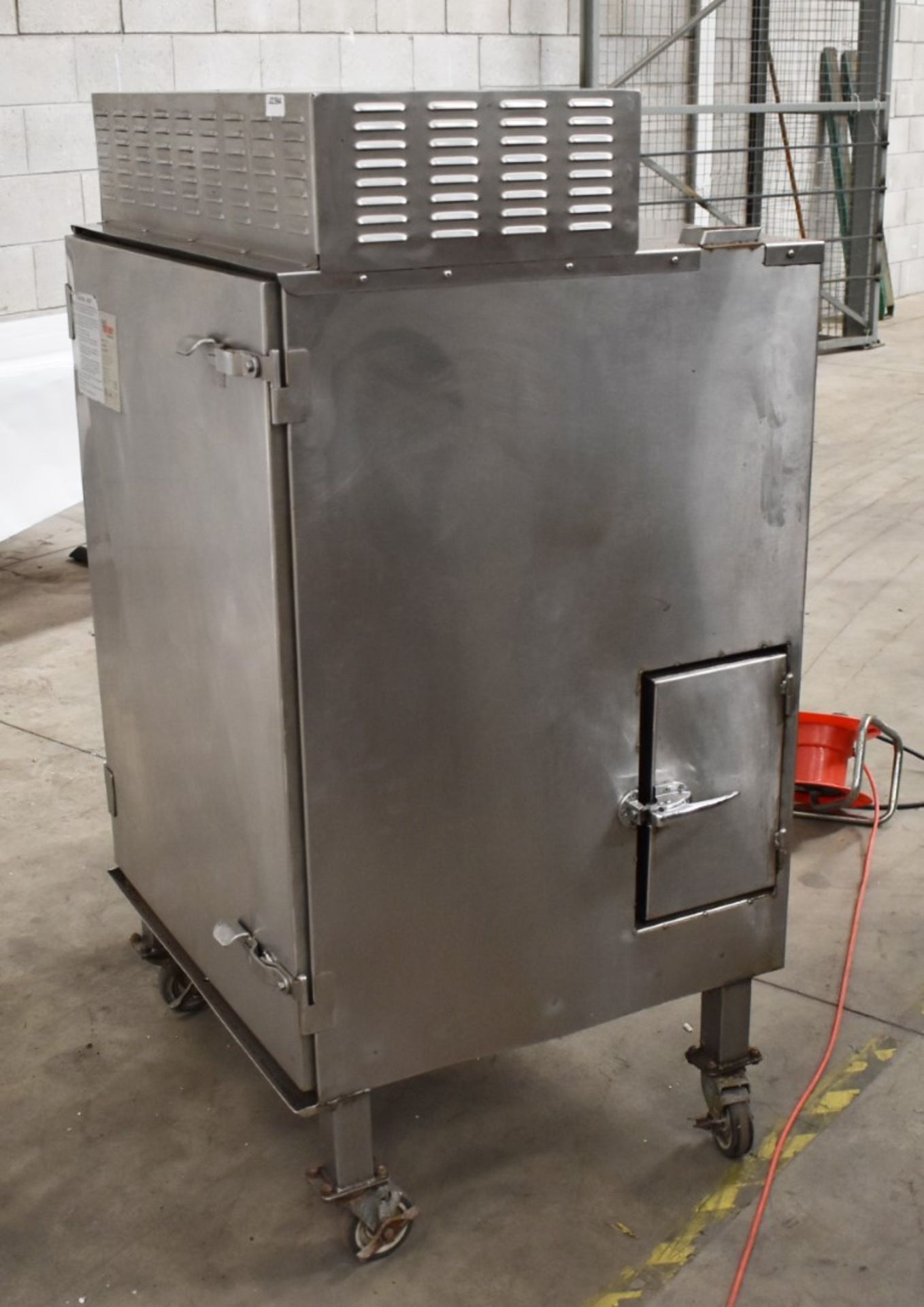 1 x Fast Eddys Cookshack FEC120 Commercial BBQ Pellet Smoker Suitable For Meat, Fish, Vegetables etc - Image 9 of 10