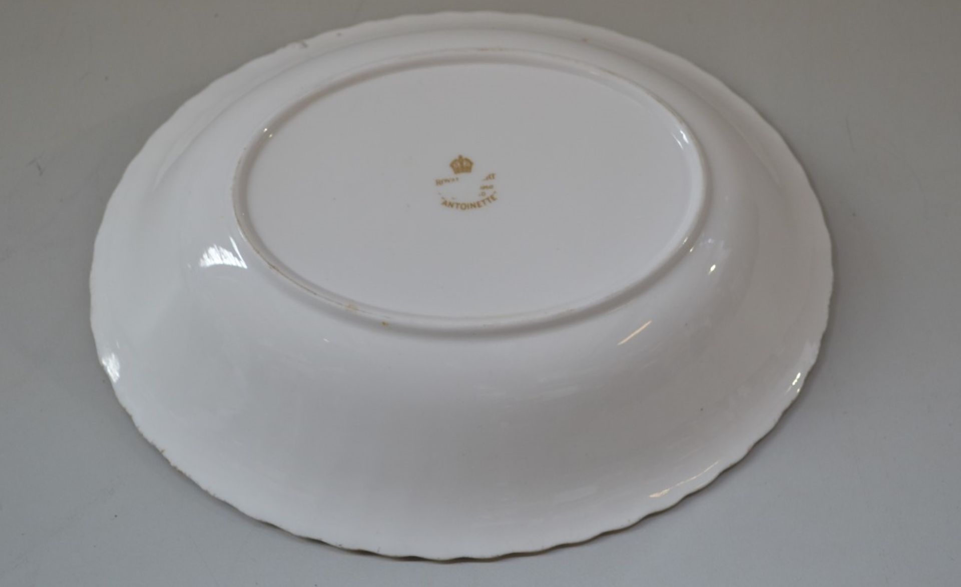 1 x Royal Albert Antique Bowl- Ref J2148 - CL314 - Image 3 of 3