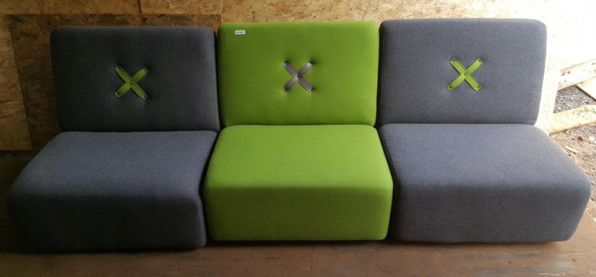 1 x Commercial 3-Piece Modular Fabric Sofa Set With Cross Design ( 2 x Grey &amp; 1 Green) - Ref BY2