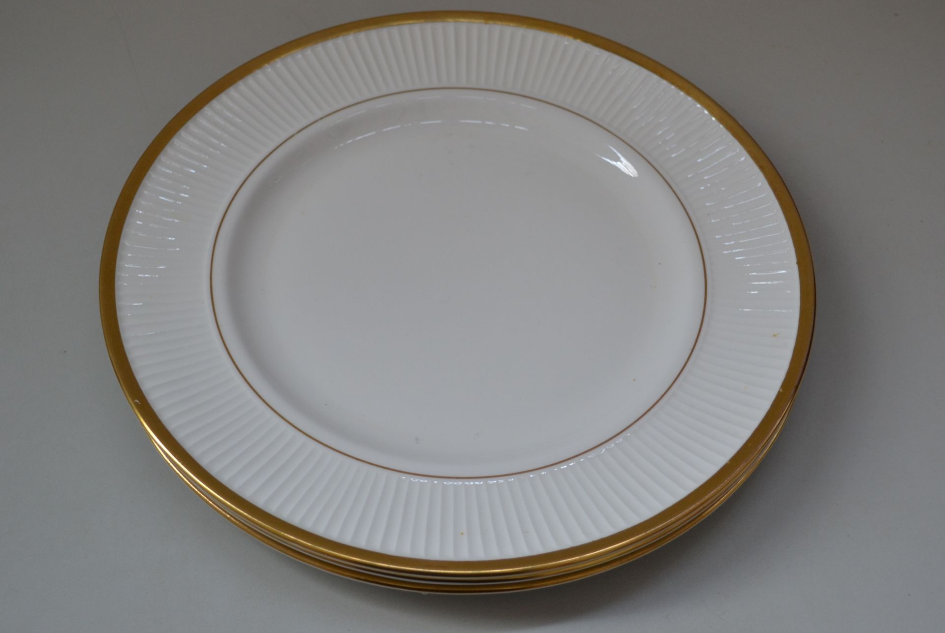 4 x Staffordshire Bone China Plates - Ref J2181 & J2159 - CL314