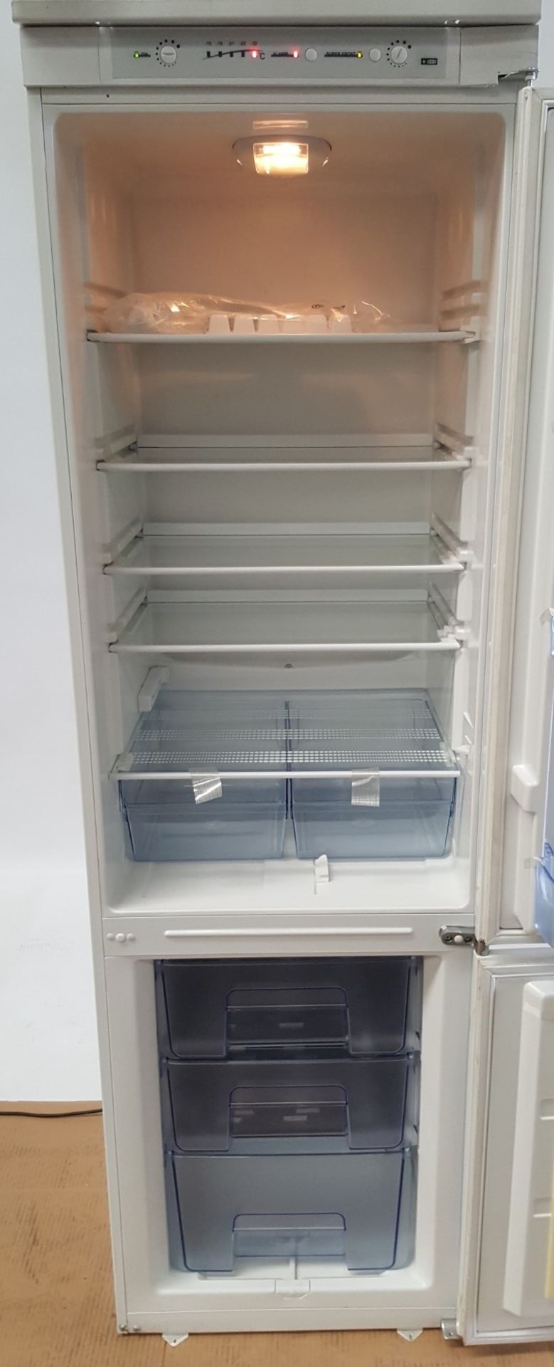 1 x Prima Integrated 70/30 Frost Free Fridge Freezer LPR472A1 - Ref BY152 - Image 4 of 7