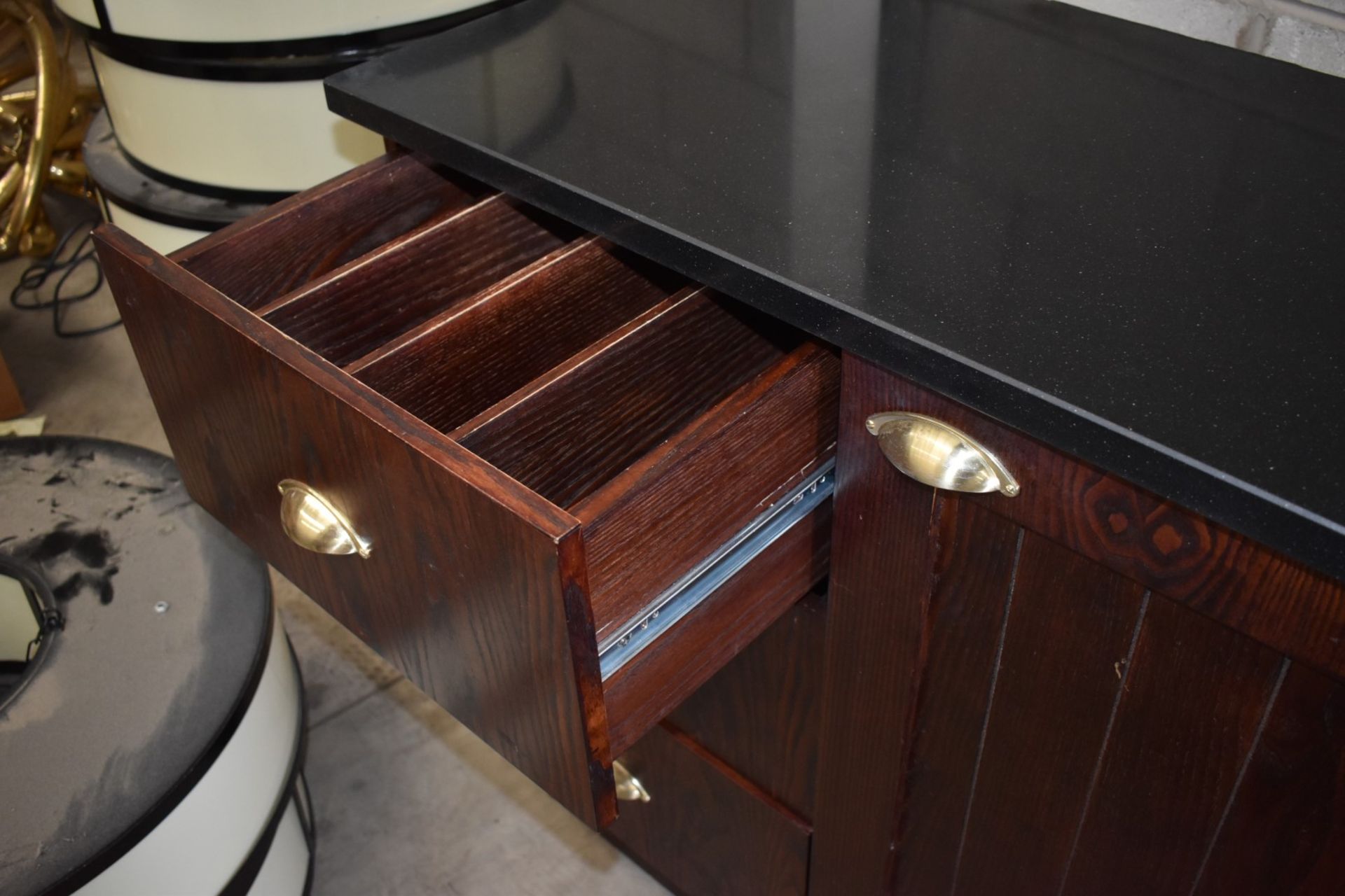 1 x Waitress Server Counter With Dark Wood Finish, Brass Hardware and Stone Top - H96 x W150 x D52 - Image 8 of 11