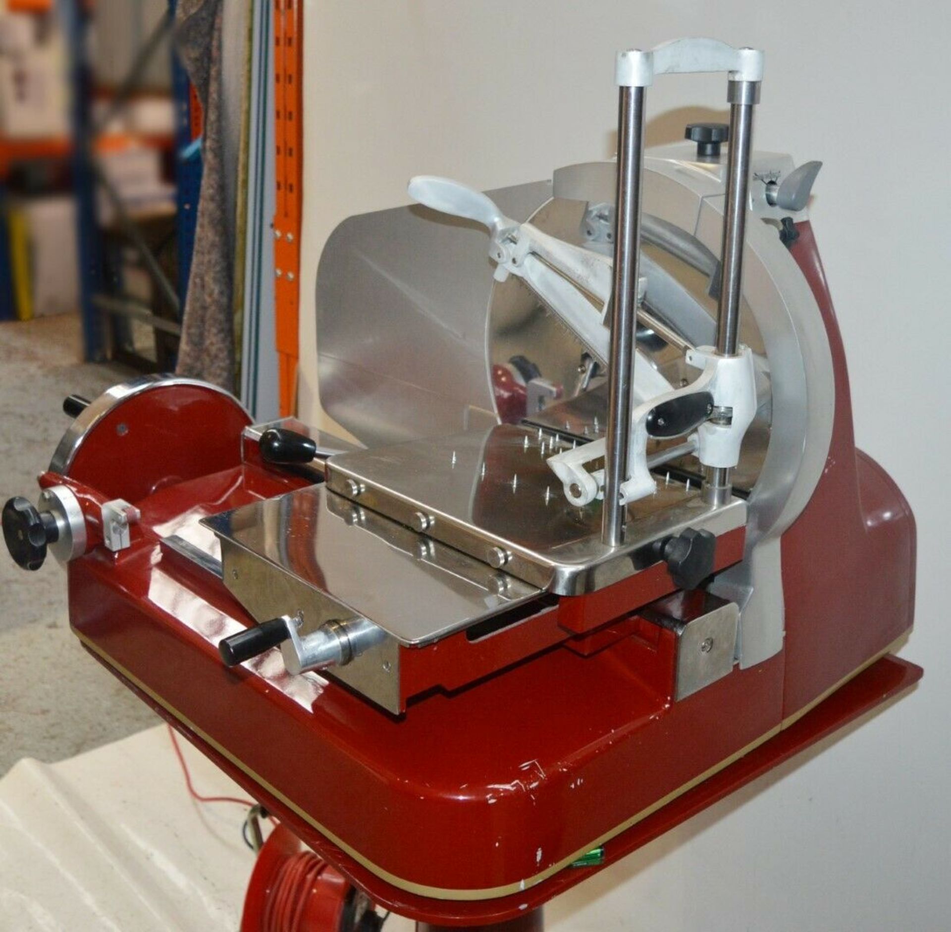 1 x Noaw 370mm Flywheel Meat / Prosciutto Slicer - Model 370/81CE220 - Ex M&S Made in Italy - - Image 2 of 9