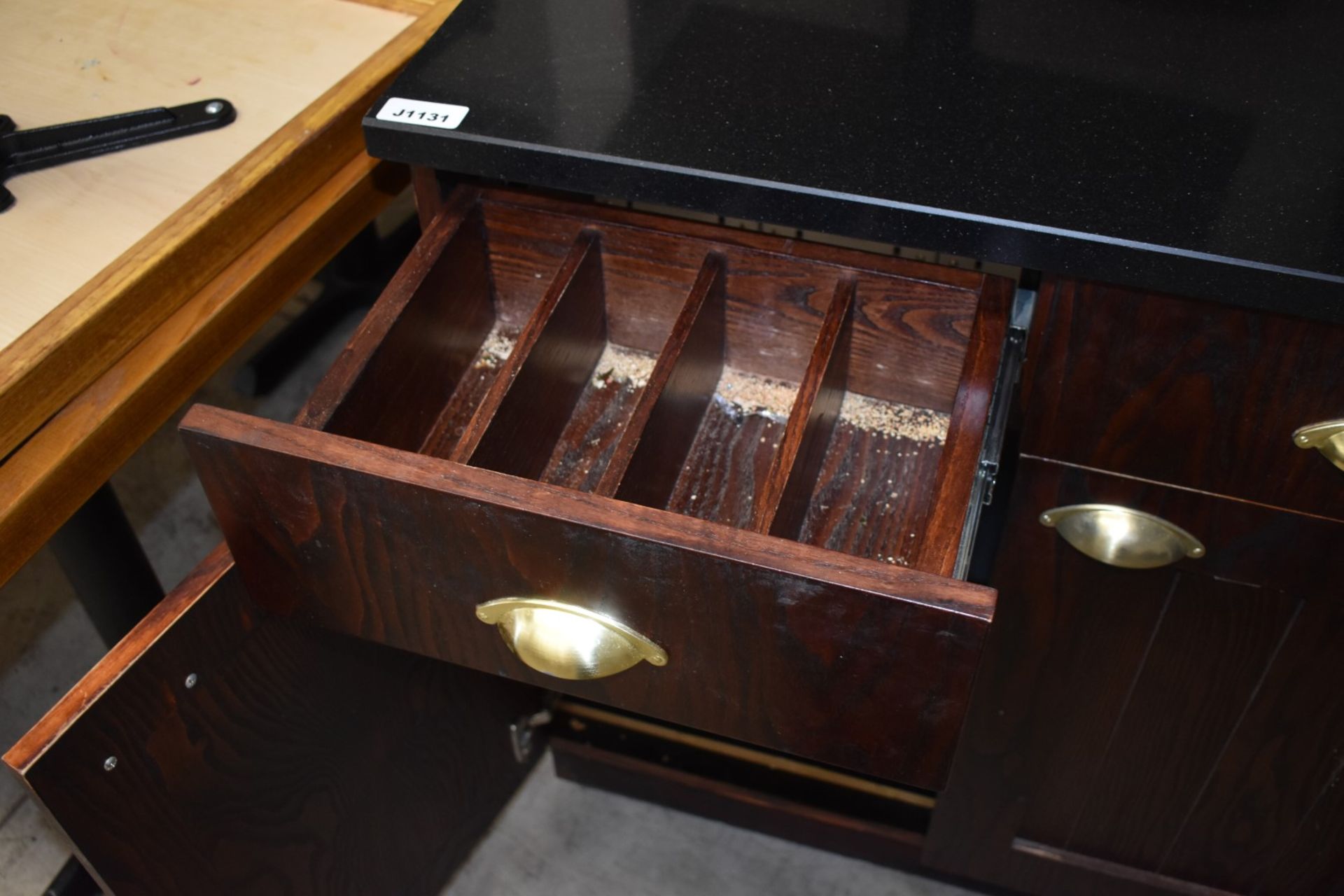 1 x Waitress Server Counter With Dark Wood Finish, Brass Hardware and Stone Top - H90 x W870 x D33 - Image 3 of 5