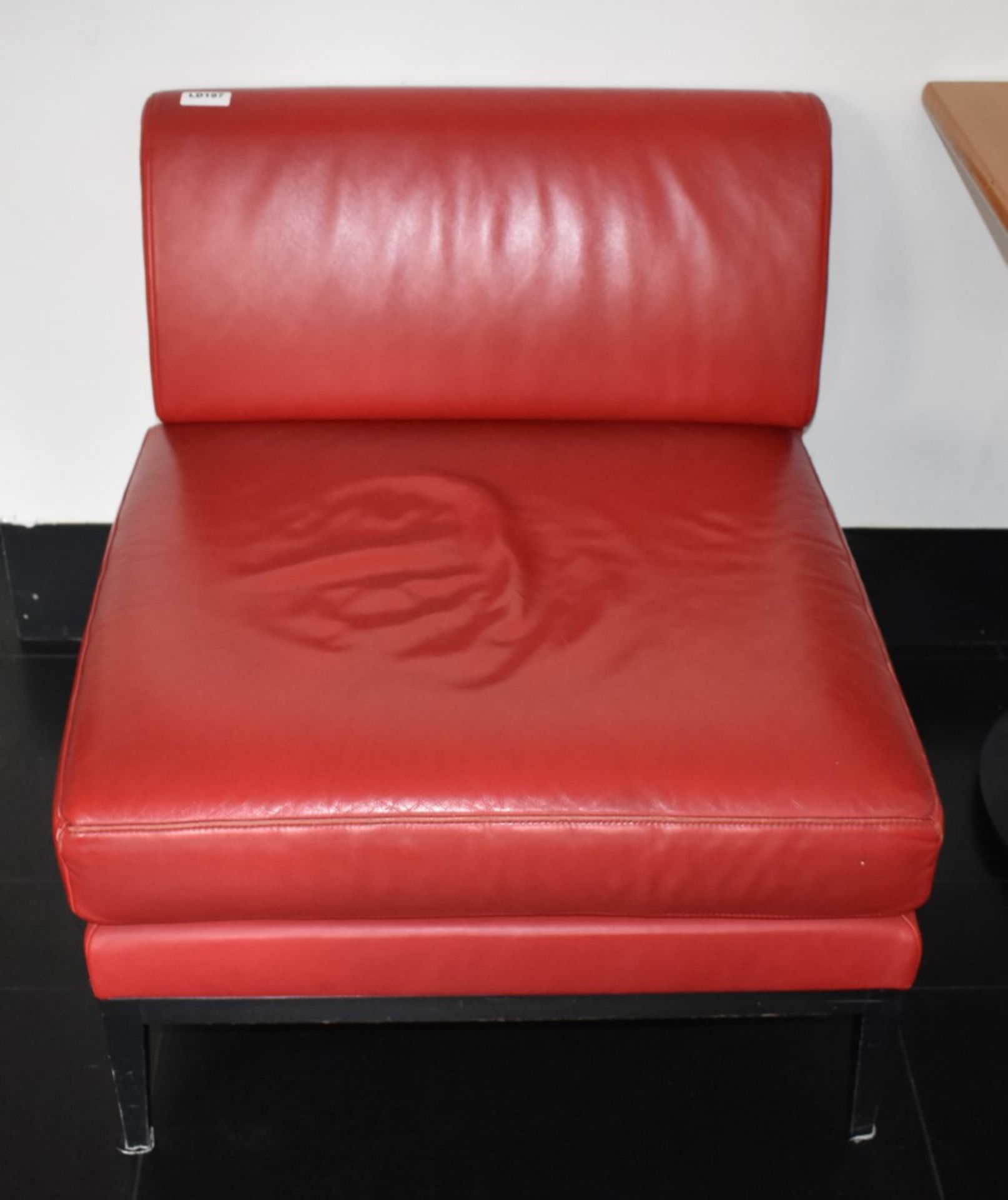 1 x Red Leather Modular Chair by Hotels & Contracts of France - W71 x D74 cms -  CL392 - Ref LD197 - Image 3 of 3