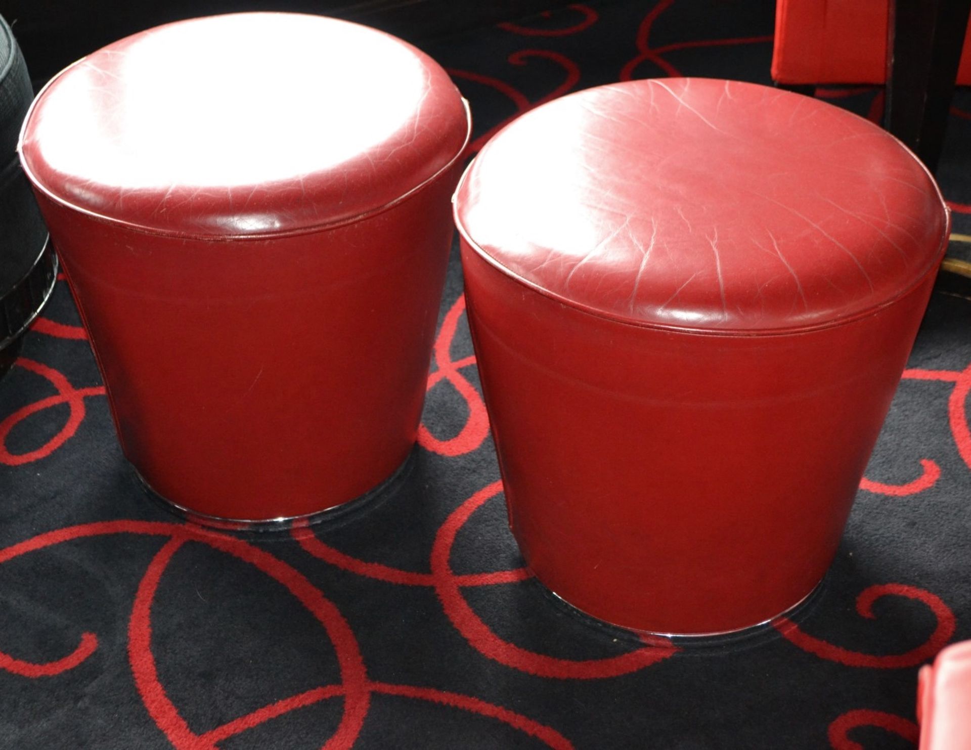 6 x Bright Red Leather Upholstered Bar Seats - Dimensions: Diameter 50cm, Height 47cm - CL392