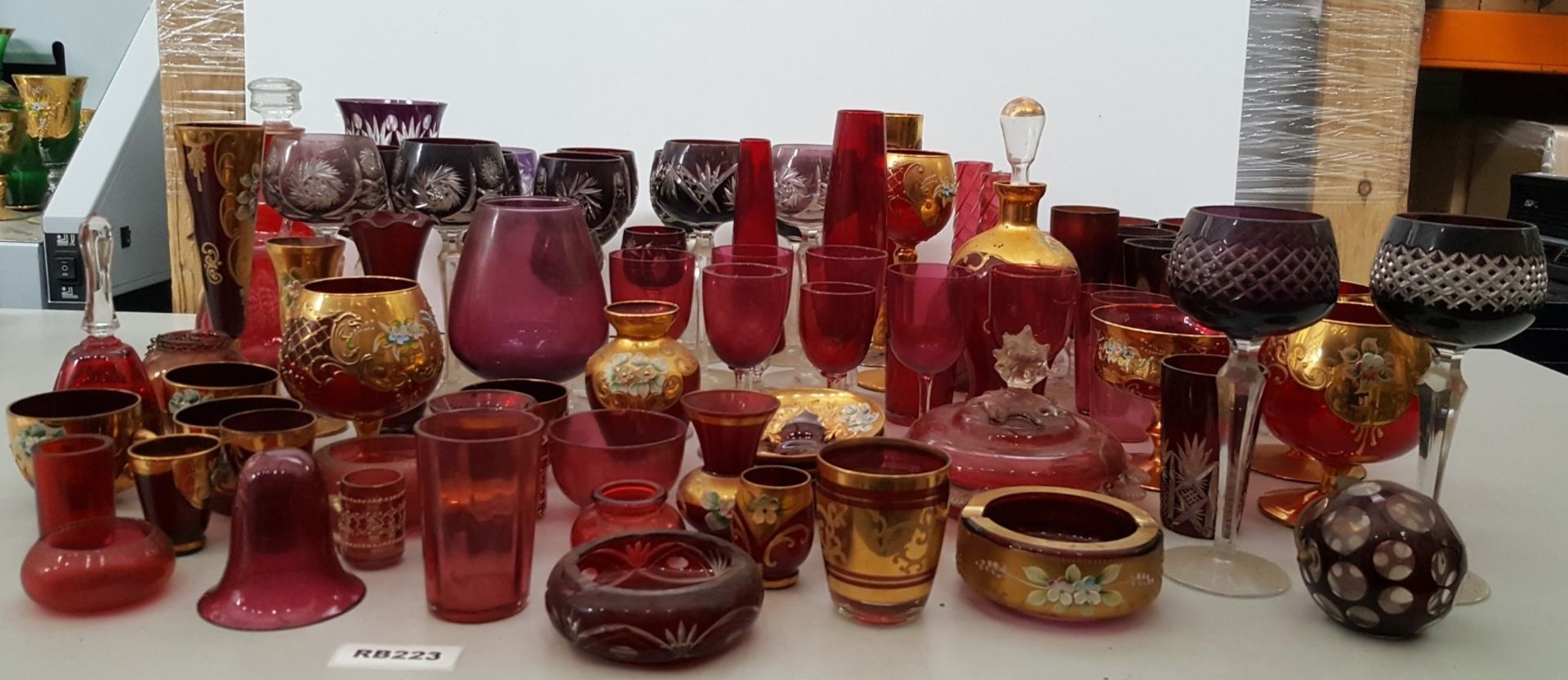 1 x Joblot Of 60+ Pieces Of Vintage Glasswear - Ref RB223 I - Image 6 of 7
