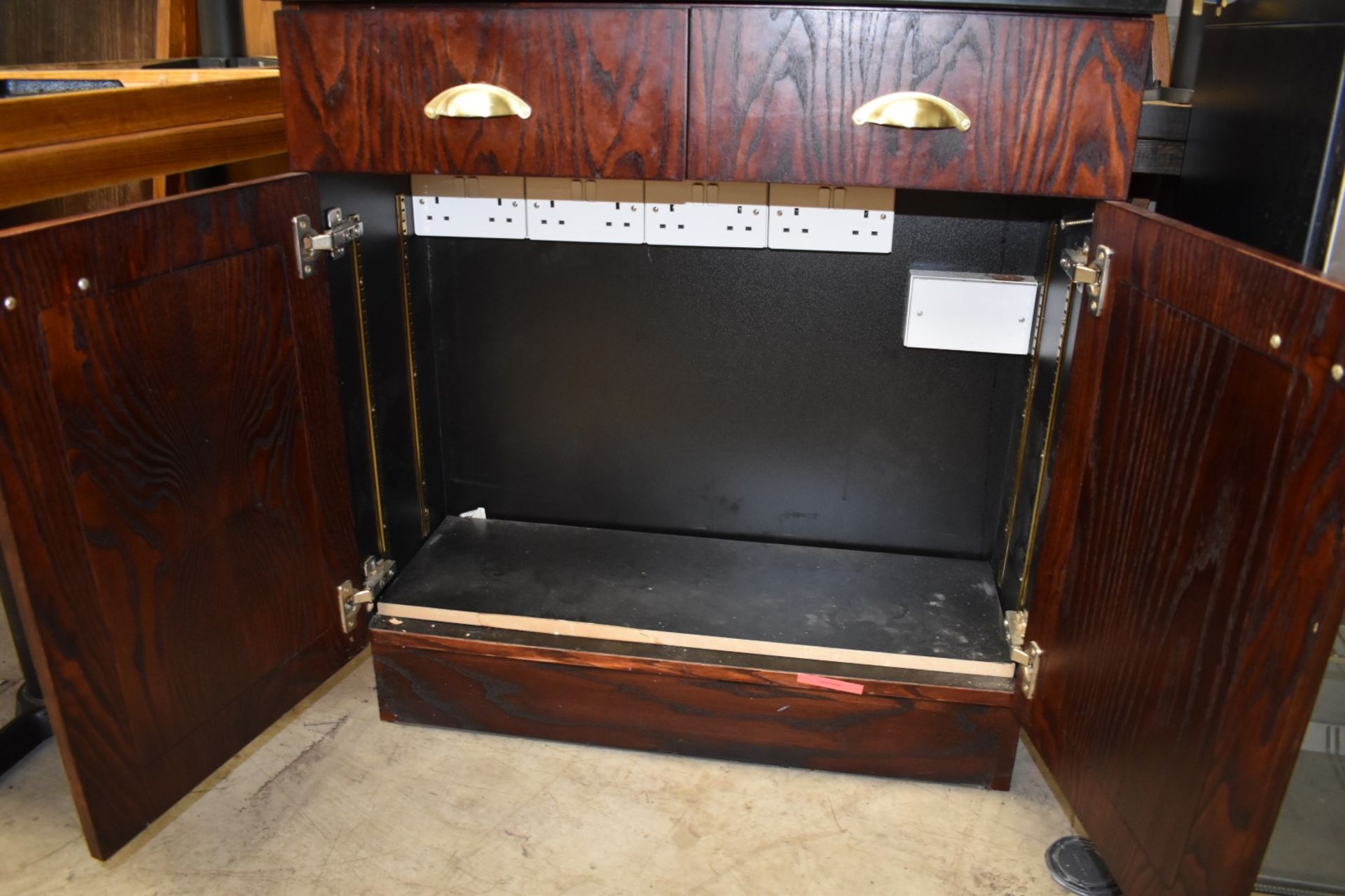 1 x Waitress Server Counter With Dark Wood Finish, Brass Hardware and Stone Top - H90 x W870 x D33 - Image 4 of 5