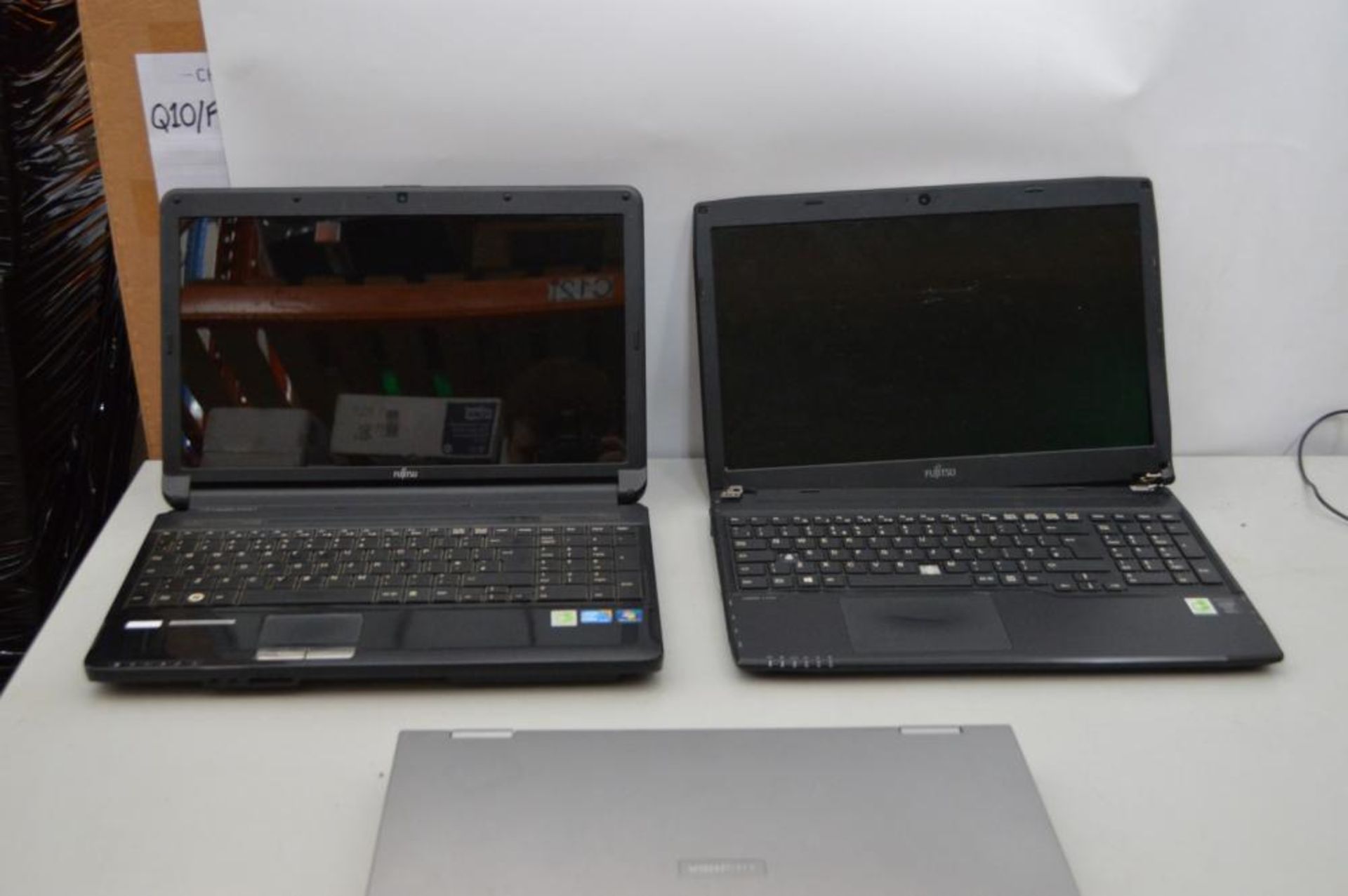 3 x Various Laptop Computers - Not Working / Unknown Faults - (Fujistu- 1 x A544 1 x AH530, 1 x Tosh - Image 2 of 4