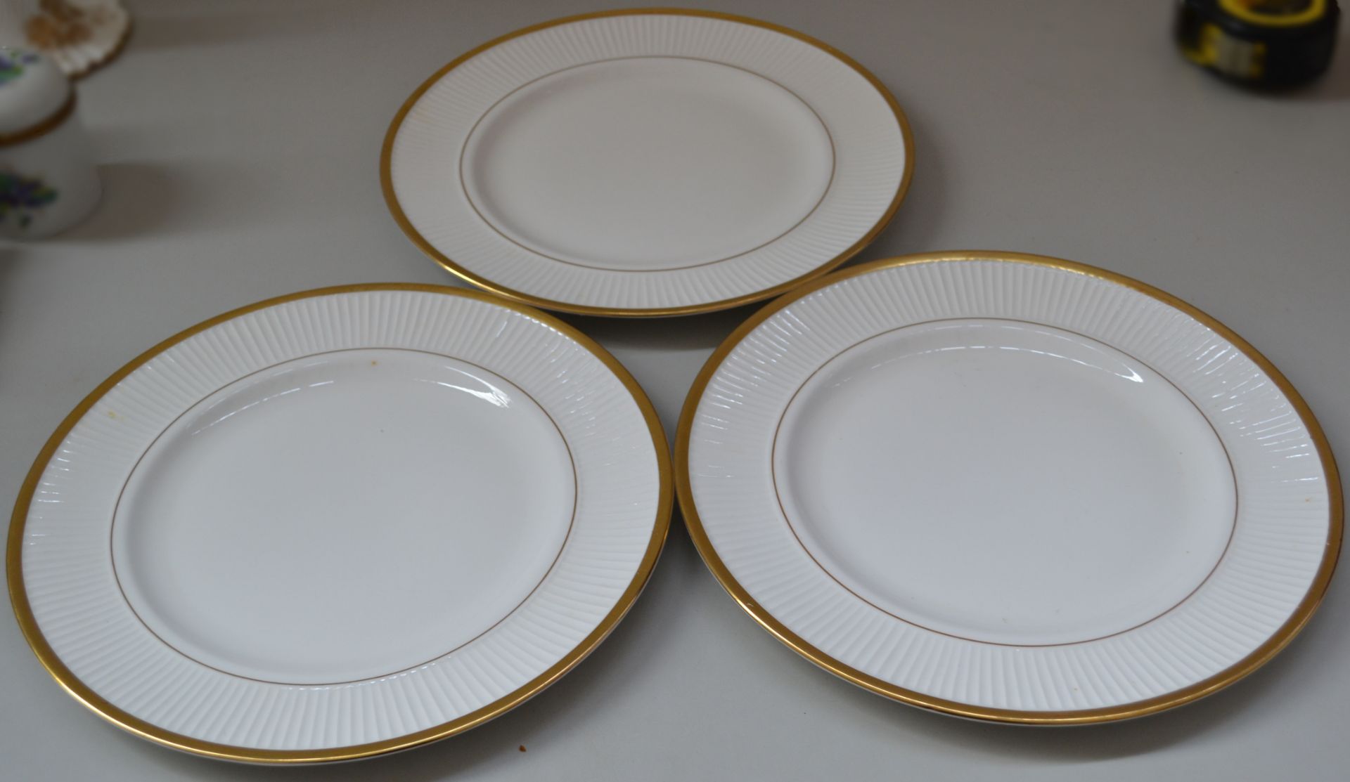 4 x Staffordshire Bone China Plates - Ref J2181 & J2159 - CL314 - Image 4 of 4