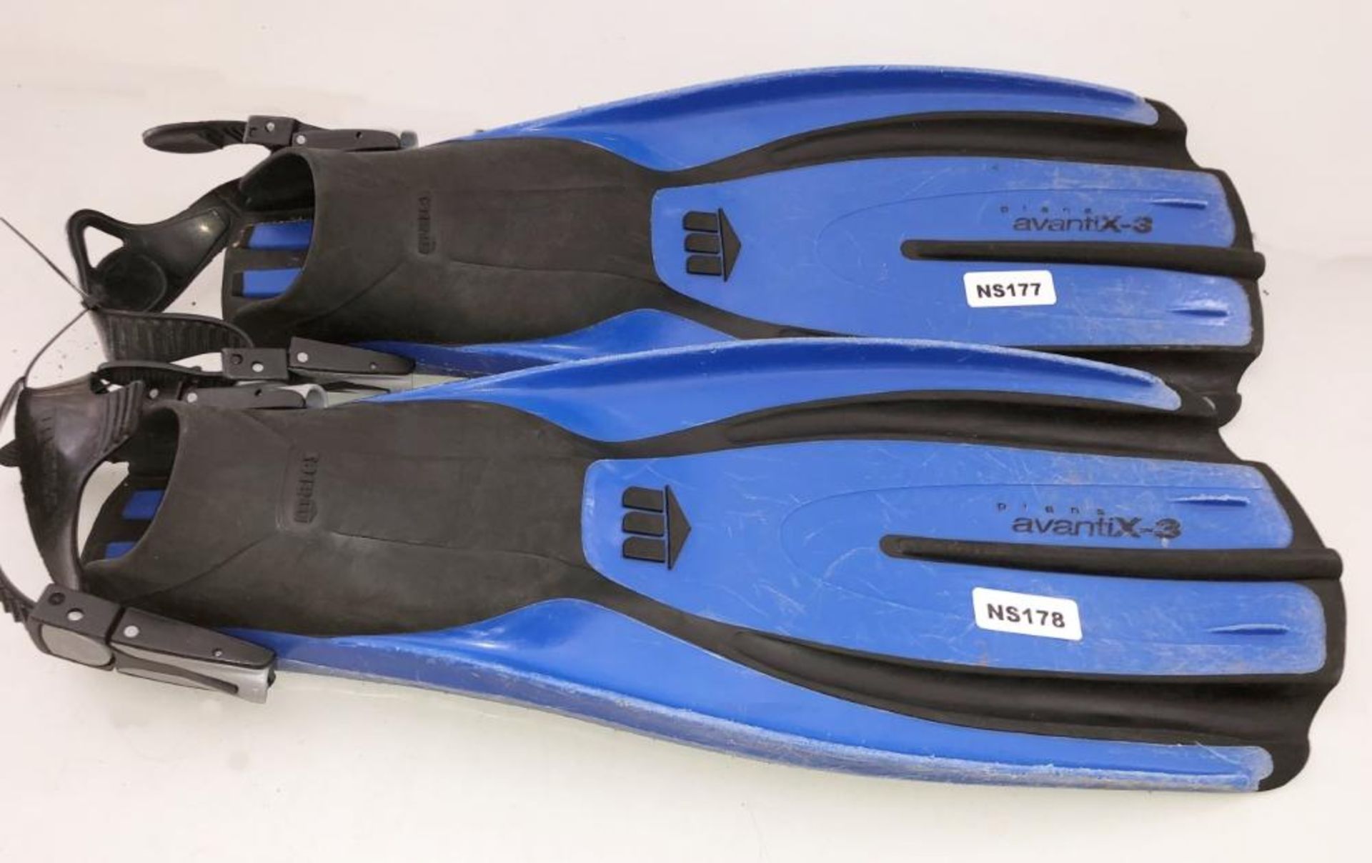 5 x Pairs Of Branded Diving Fins - Ref: NS175, NS176, NS177, NS178, NS179, NS180, NS181, NS182, NS18 - Image 7 of 17