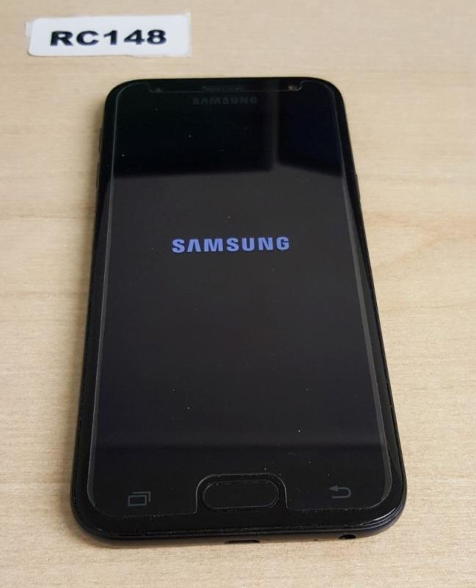 1 x Samsung Galaxy J3 (2017) Black Smartphone(Phone Has Been Turned On And Factory Reset) Does Not C