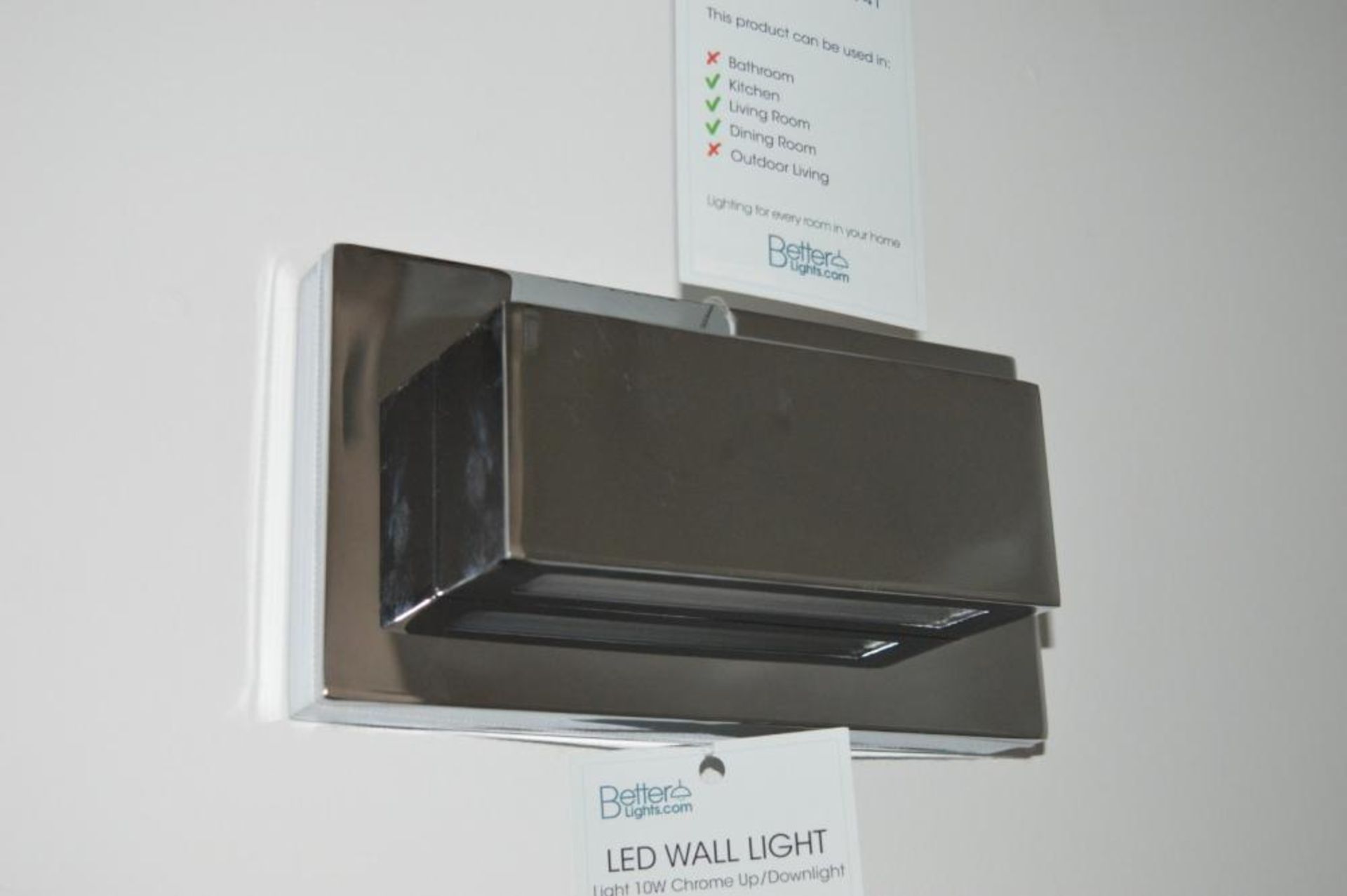 1 x LED Wall Light - Ex Display Stock - Ref - 3 - CL298 - Location: Altrincham WA14 V1-2 - RRP: £71.