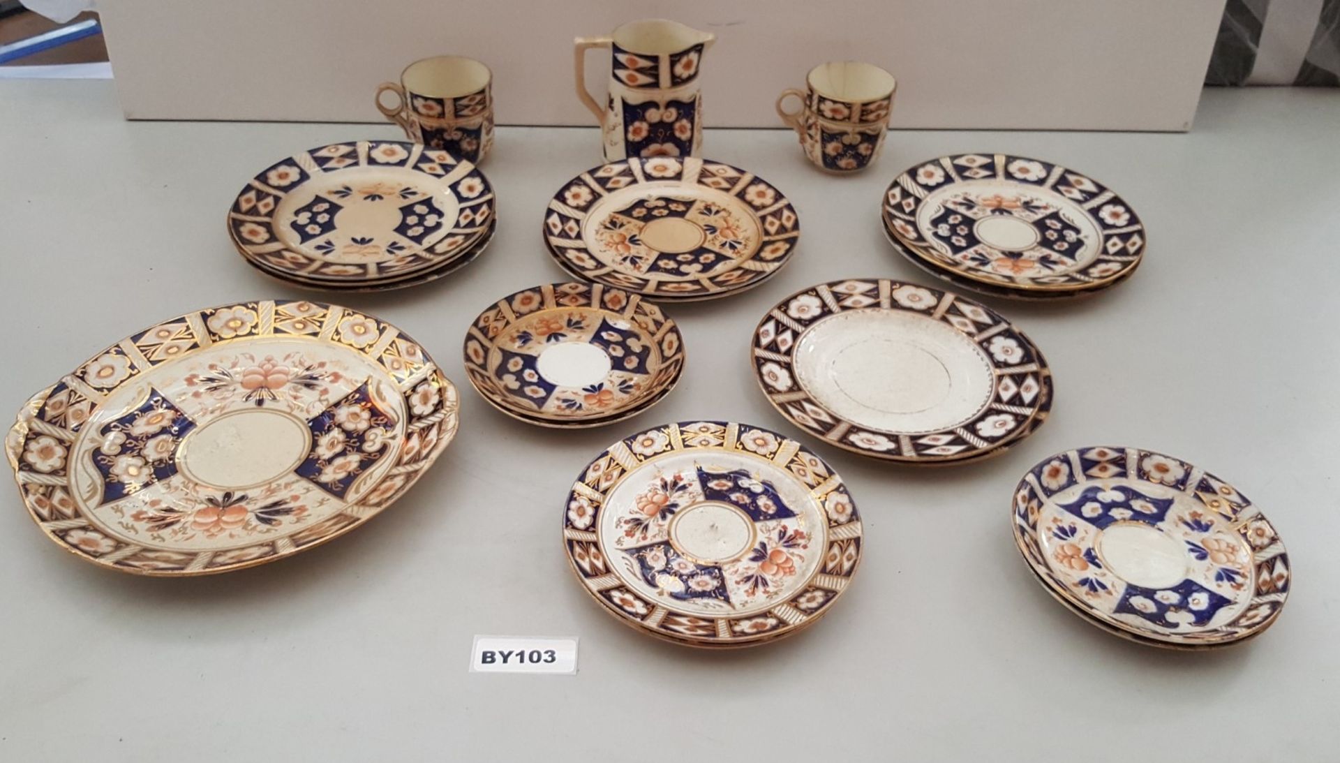 1 x 18 Pieces Of Royal Sutherland China Imari Pattern Crockery - Ref BY103 I