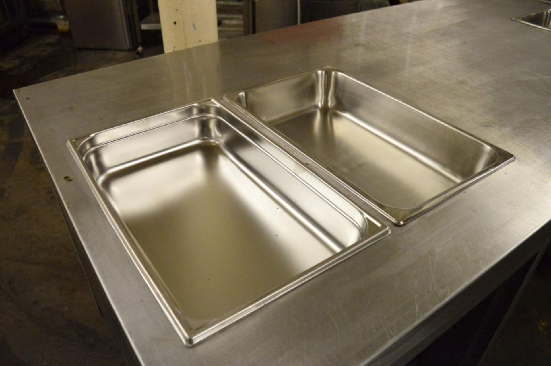 1 x Large Caterform Preparation Island on Castors With Integrated Baine Maries and Warming - Image 7 of 10