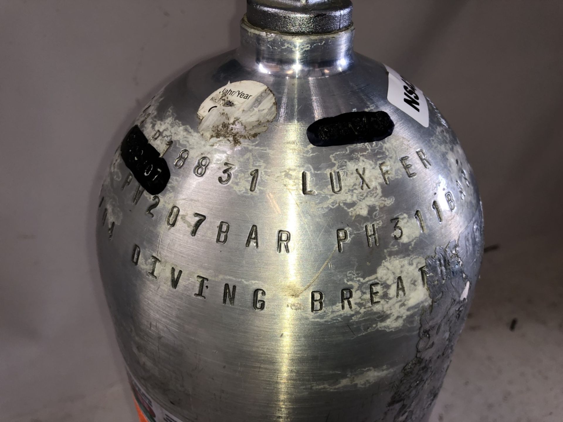1 x Recently Tested Nitrox N2O2 Scuba Cylinder - Ref: NS426 - CL349 - Altrincham WA14 - Image 4 of 4