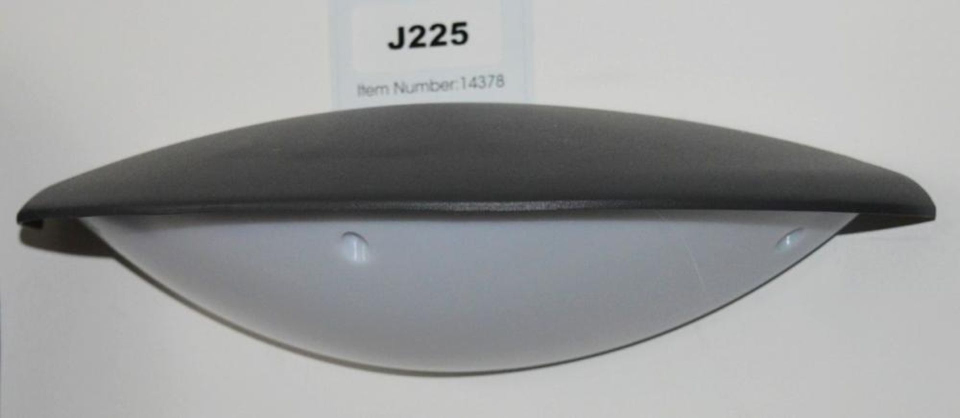 1 x Outdoor LED Half-Circle Bracket Wall Light - Dark Grey Aluminium - Ex Display Stock - CL298 - Re - Image 2 of 2